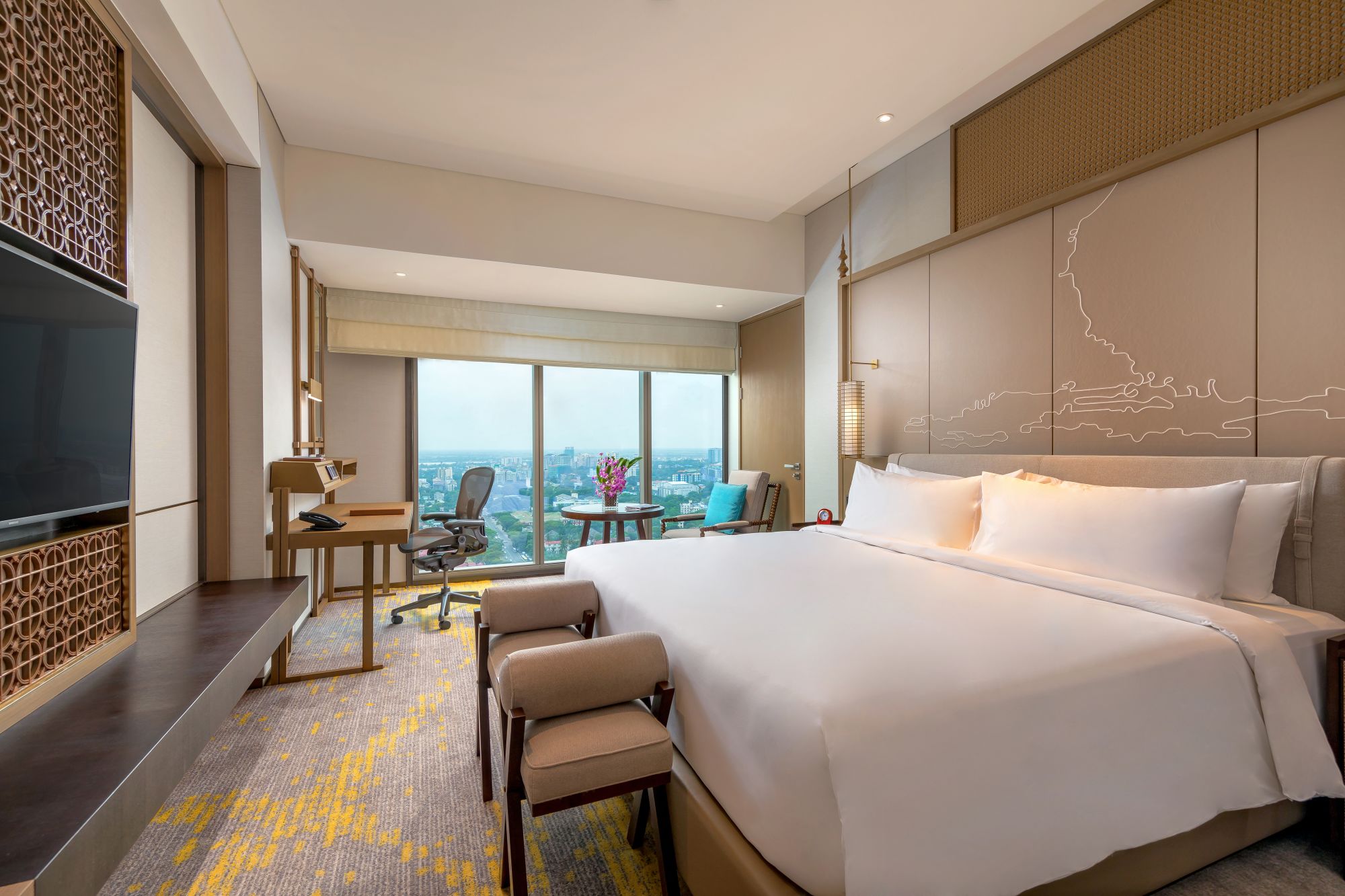 Pan Pacific Yangon:  Pacific Club Room | Deluxe