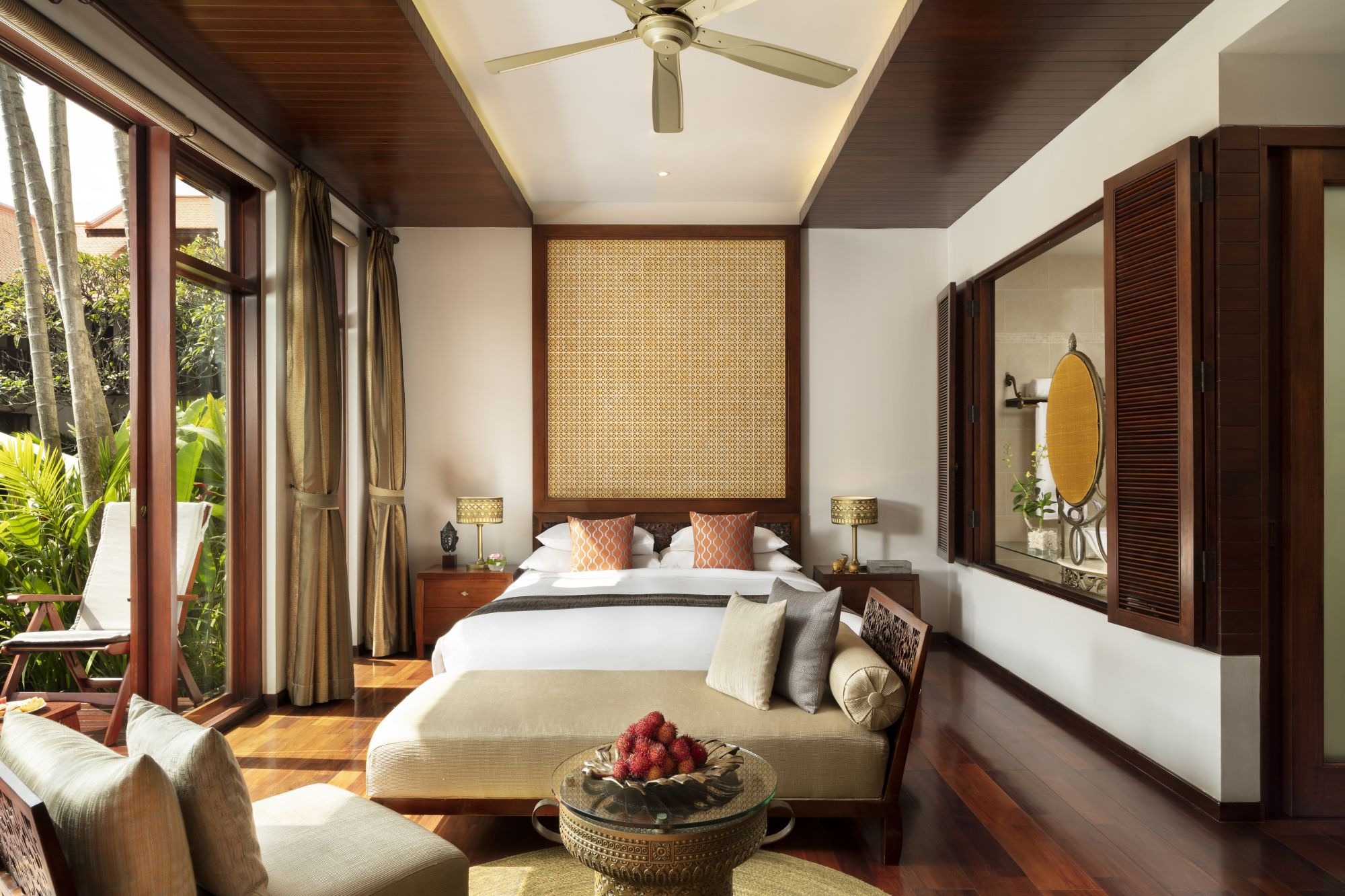 Anantara Angkor Resort in Siem Reap: Premier Terrace Suite