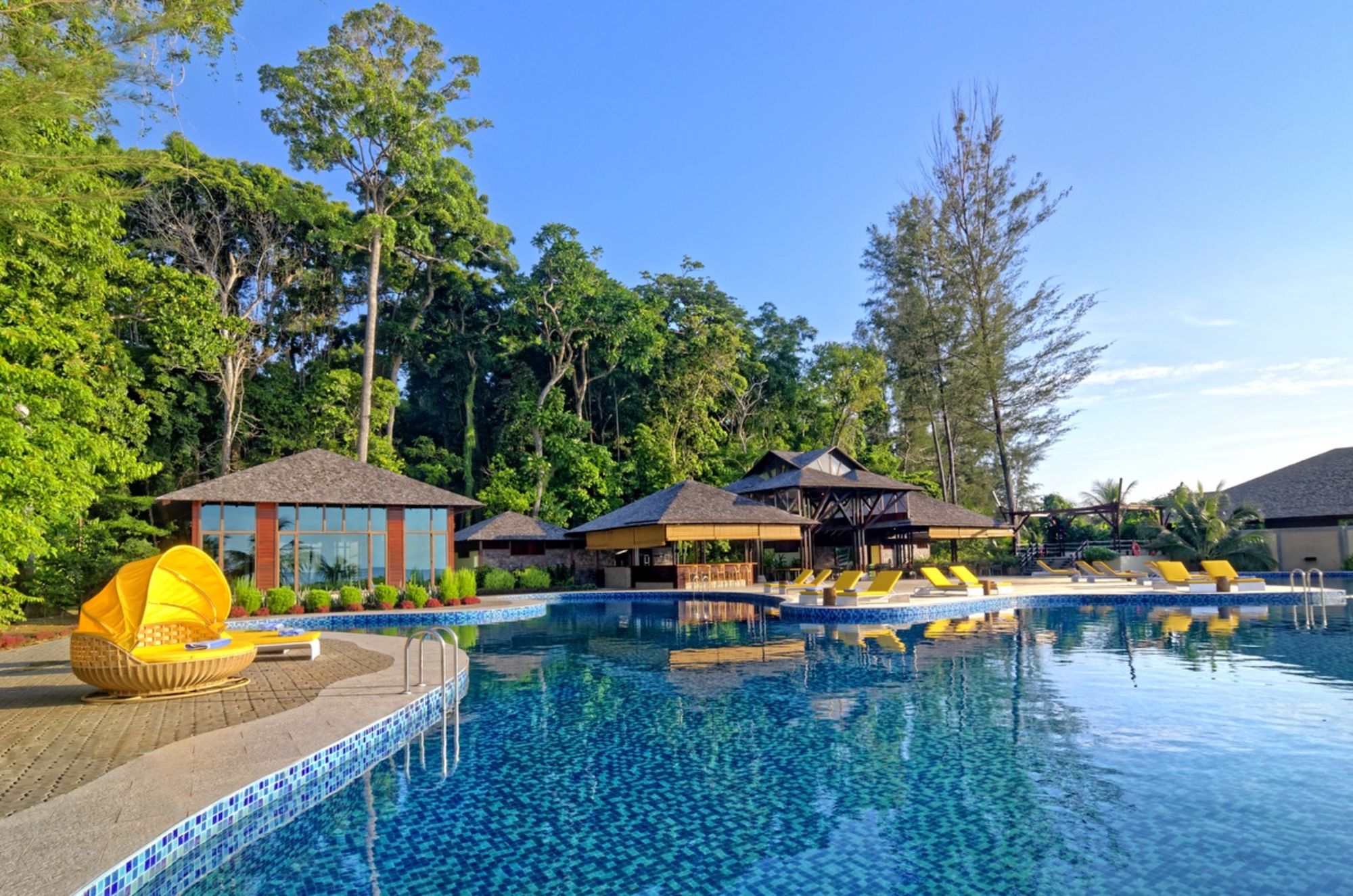 Borneo Eagle Resort in Kota Kinabalu: Main Pool