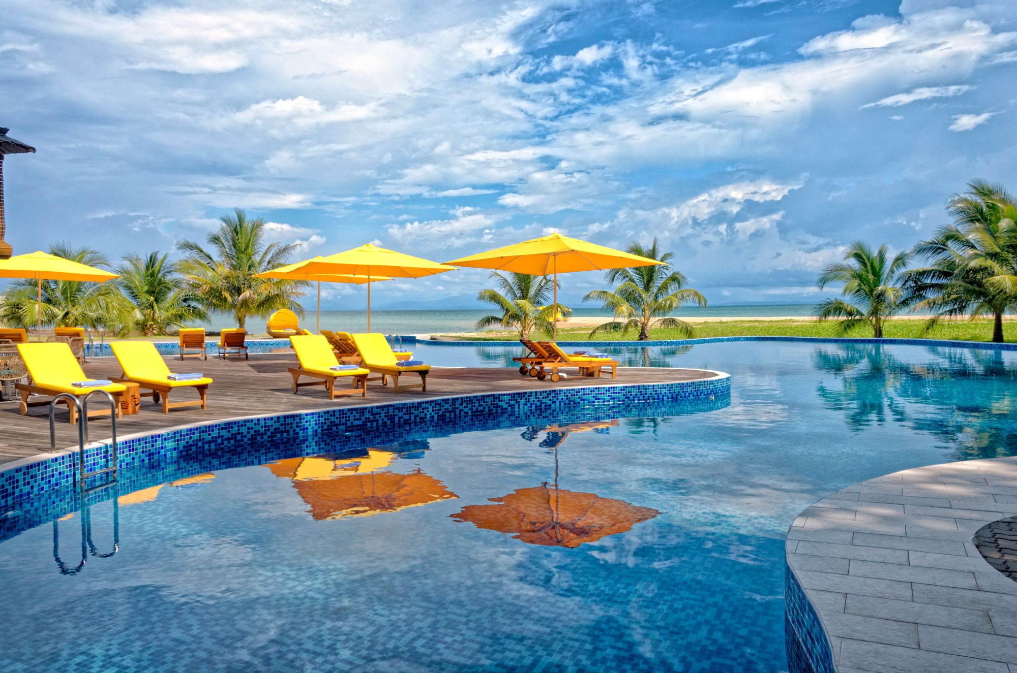 Borneo Eagle Resort in Kota Kinabalu: Swimmingpool