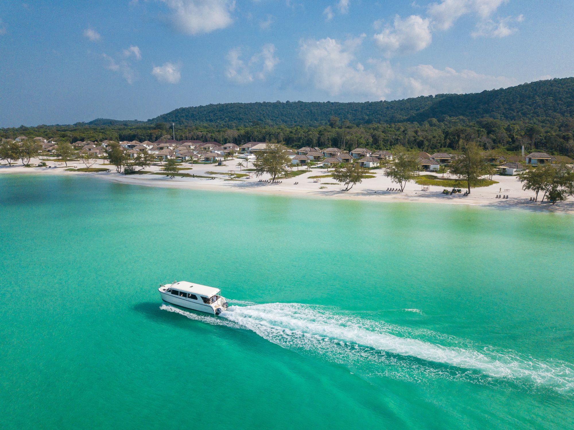 The Royal Sands Koh Rong: Royal Sands Boat
