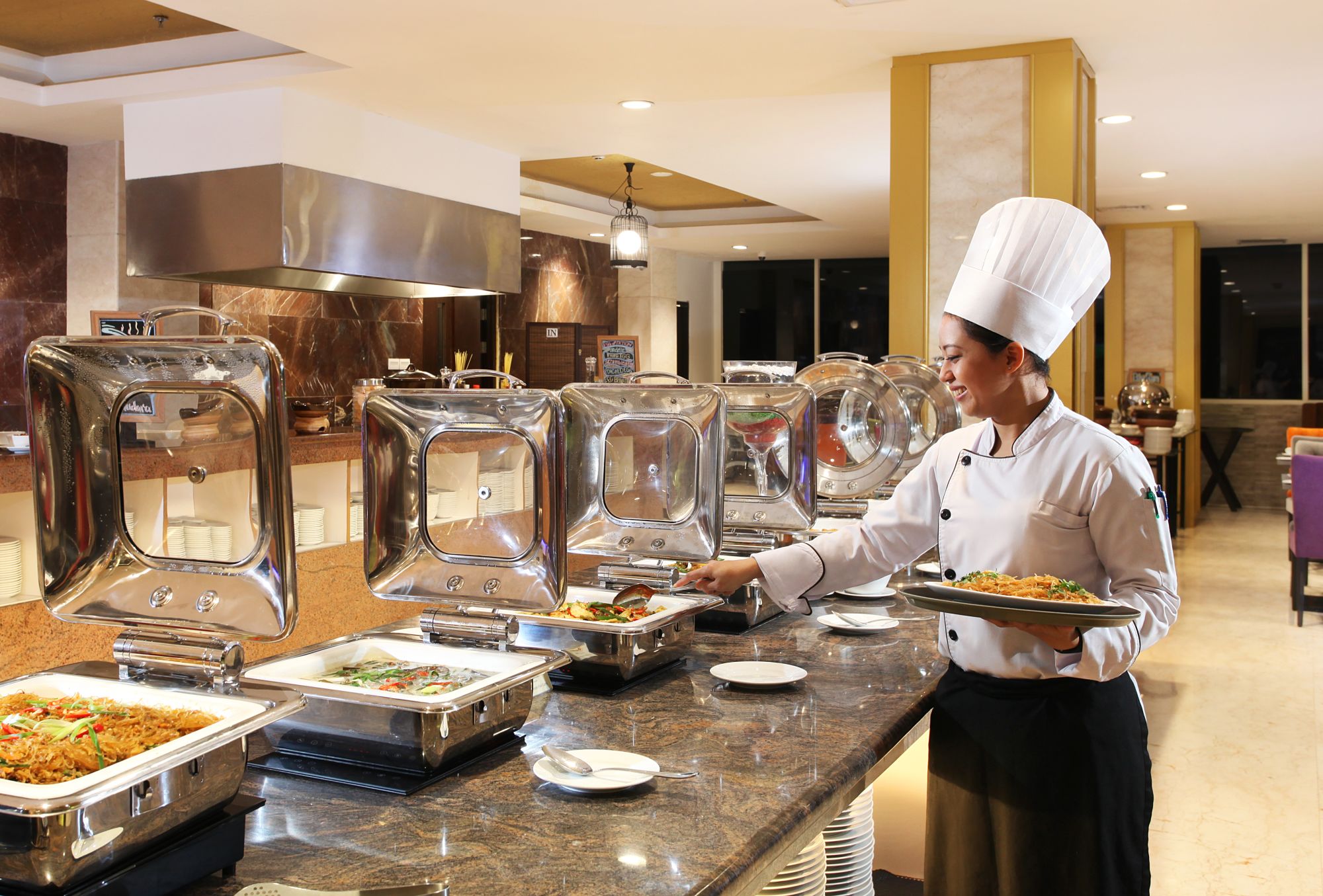Swiss-Belhotel Makassar: CHEF PREPARE