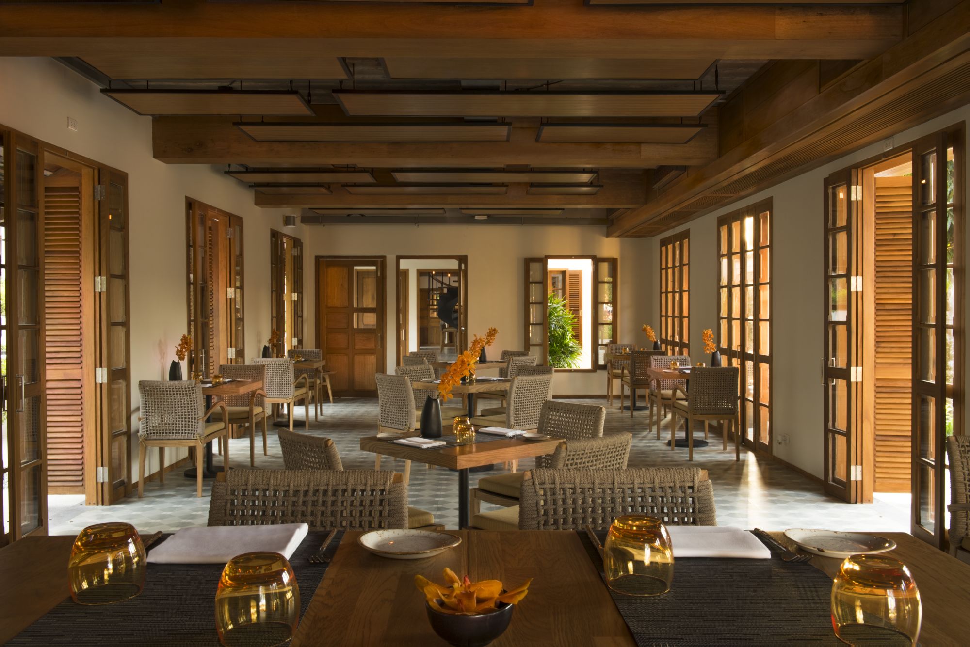 AVANI+ Luang Prabang: Bistro and Bar