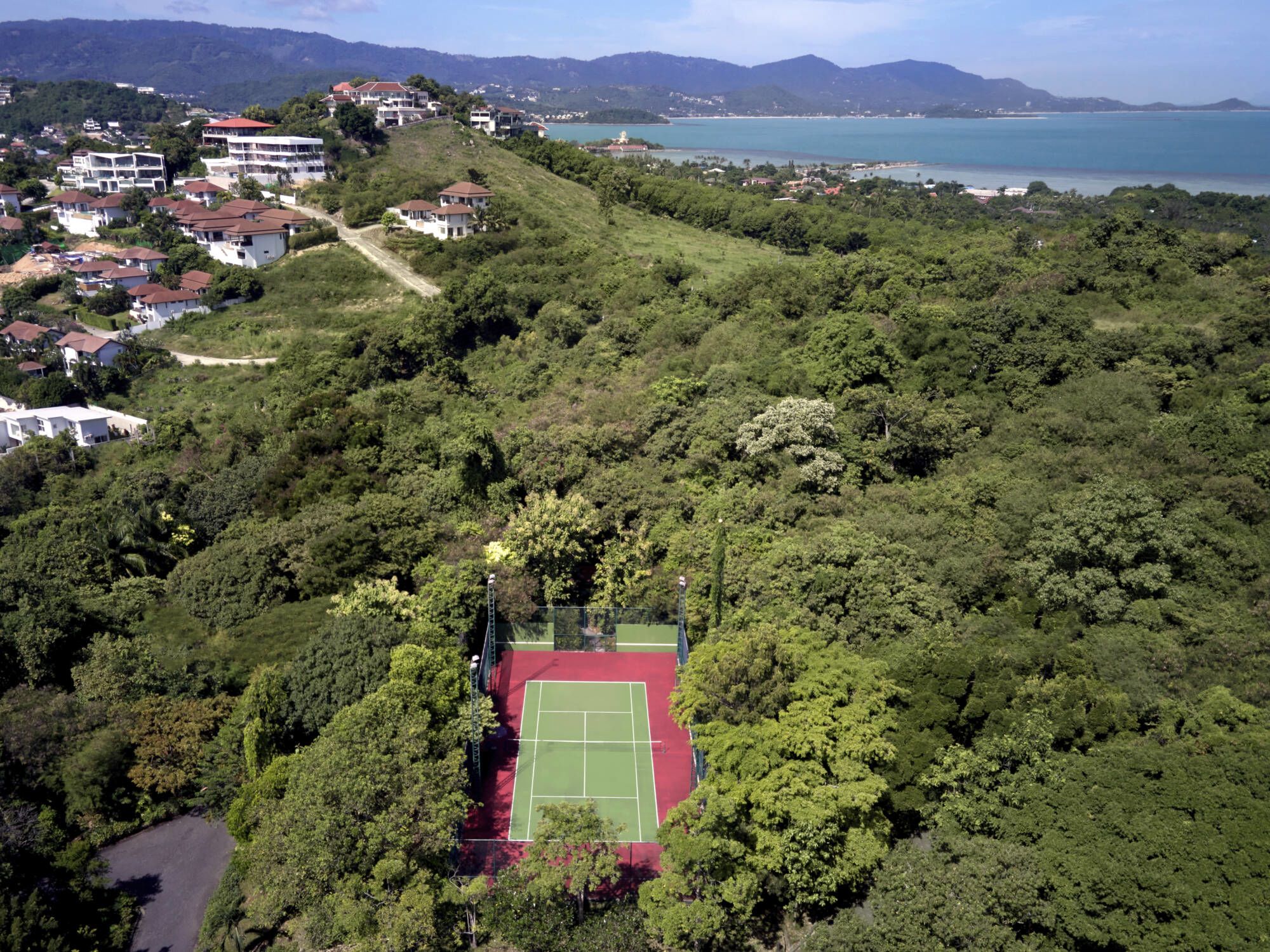 Garrya Tongsai Bay Samui in Ko Samui: Tennis Court