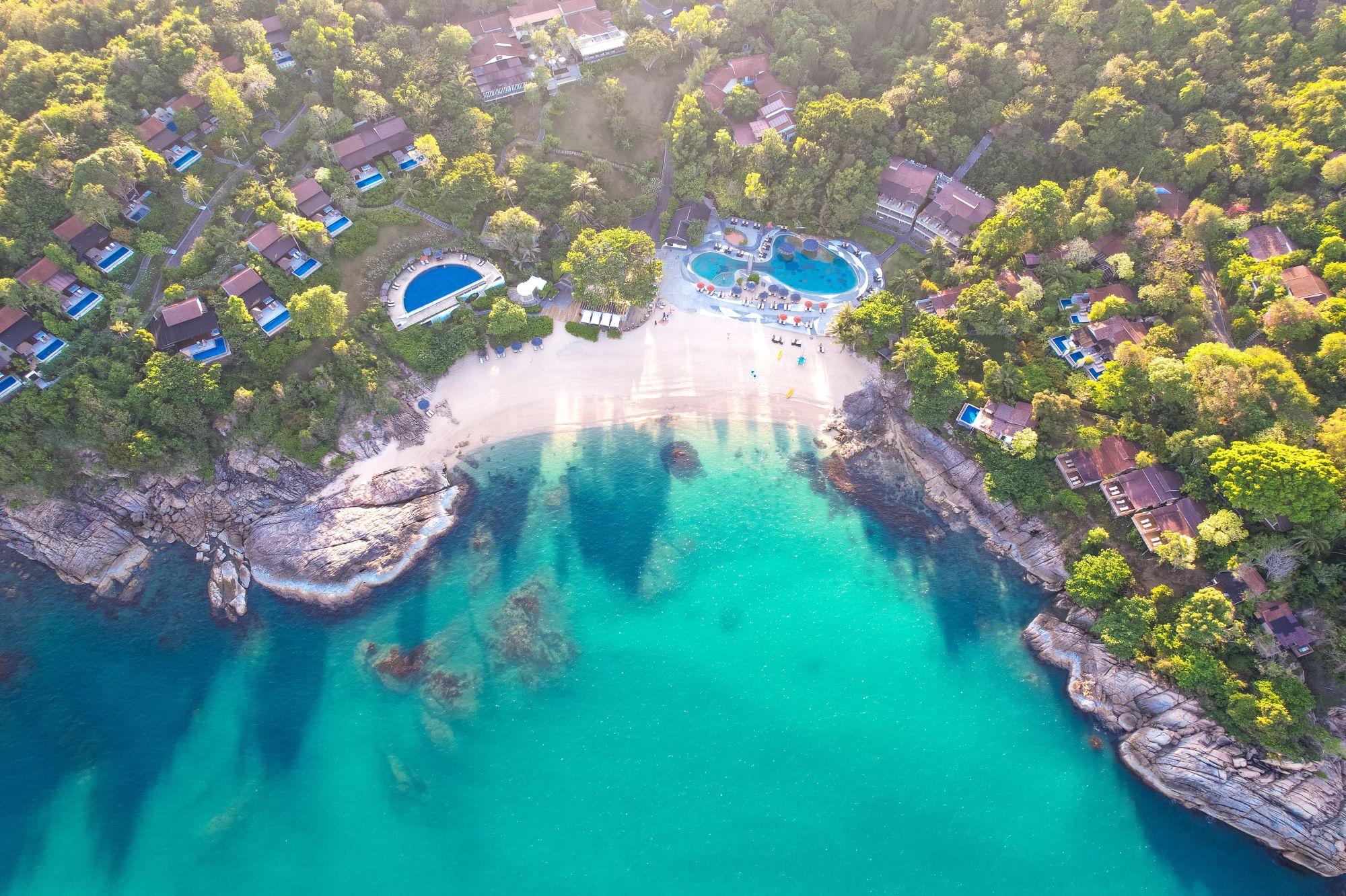 Garrya Tongsai Bay Samui in Ko Samui: beach: exterior: Overview & Beach