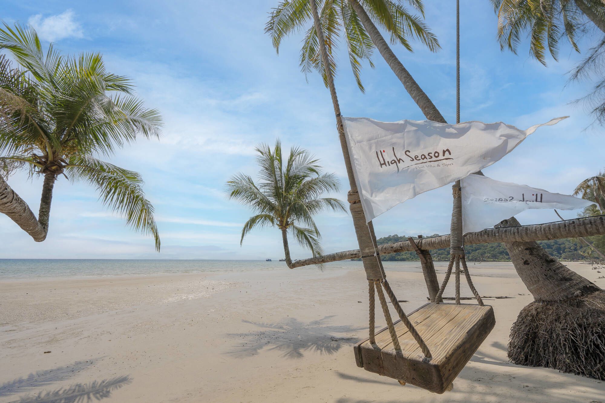 High Season Pool Villa & Spa in Ko Kood: Beach