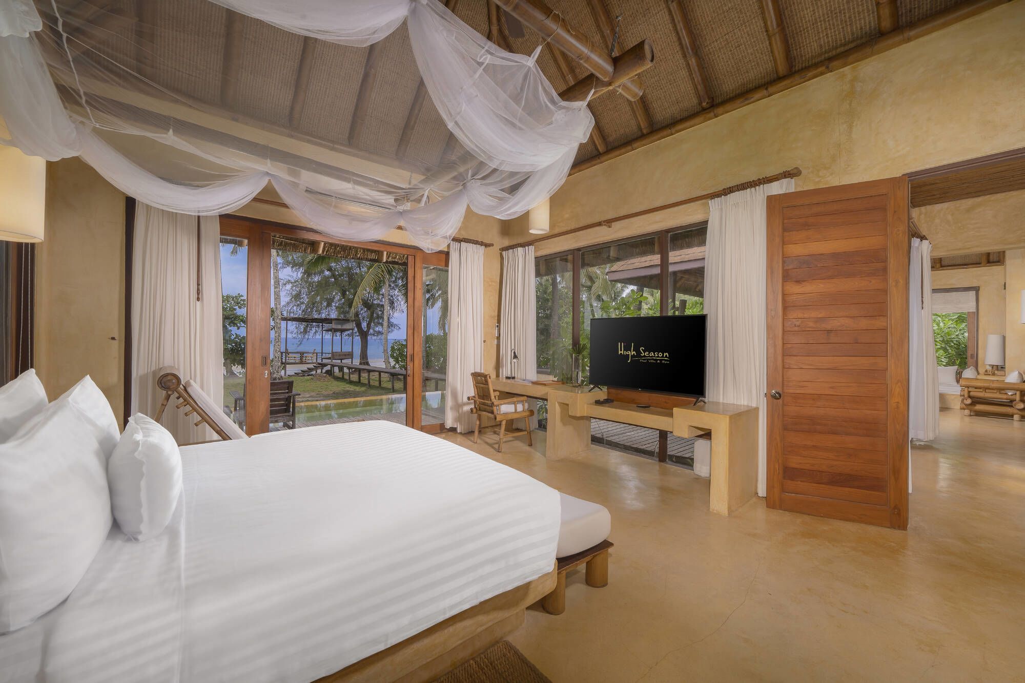 High Season Pool Villa & Spa in Ko Kood: Beachfront Suite Pool Villa