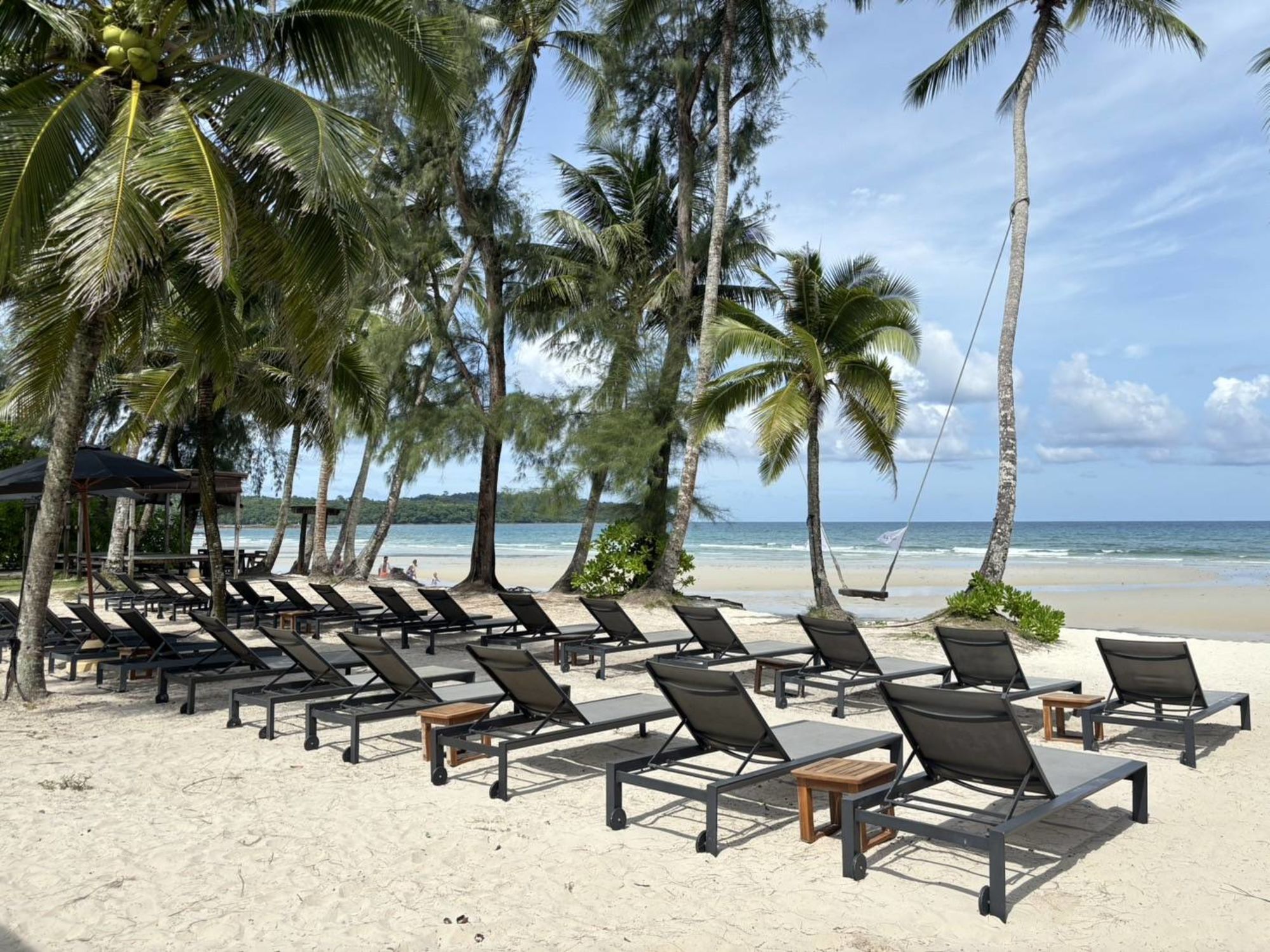High Season Pool Villa & Spa in Ko Kood: Beach