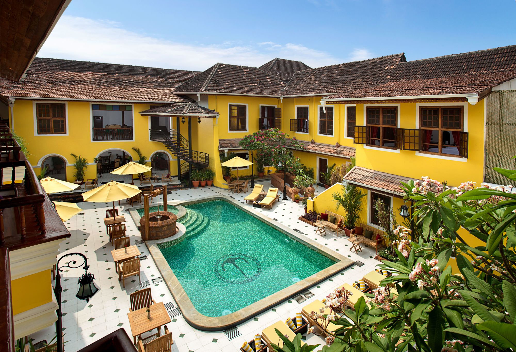 Forte Kochi: Courtyard Pool