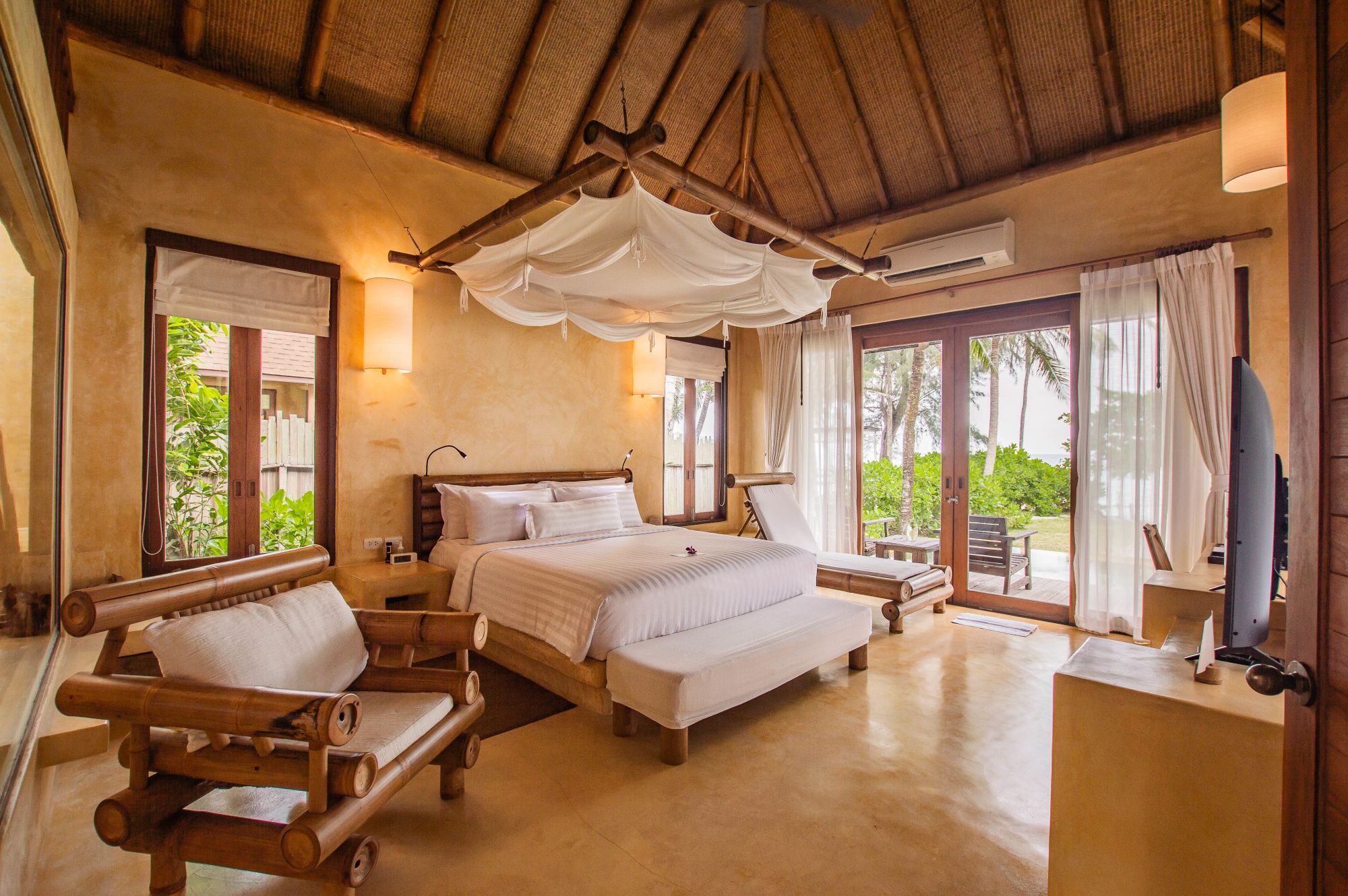 High Season Pool Villa & Spa in Ko Kood: Beachfront Suite Pool Villa