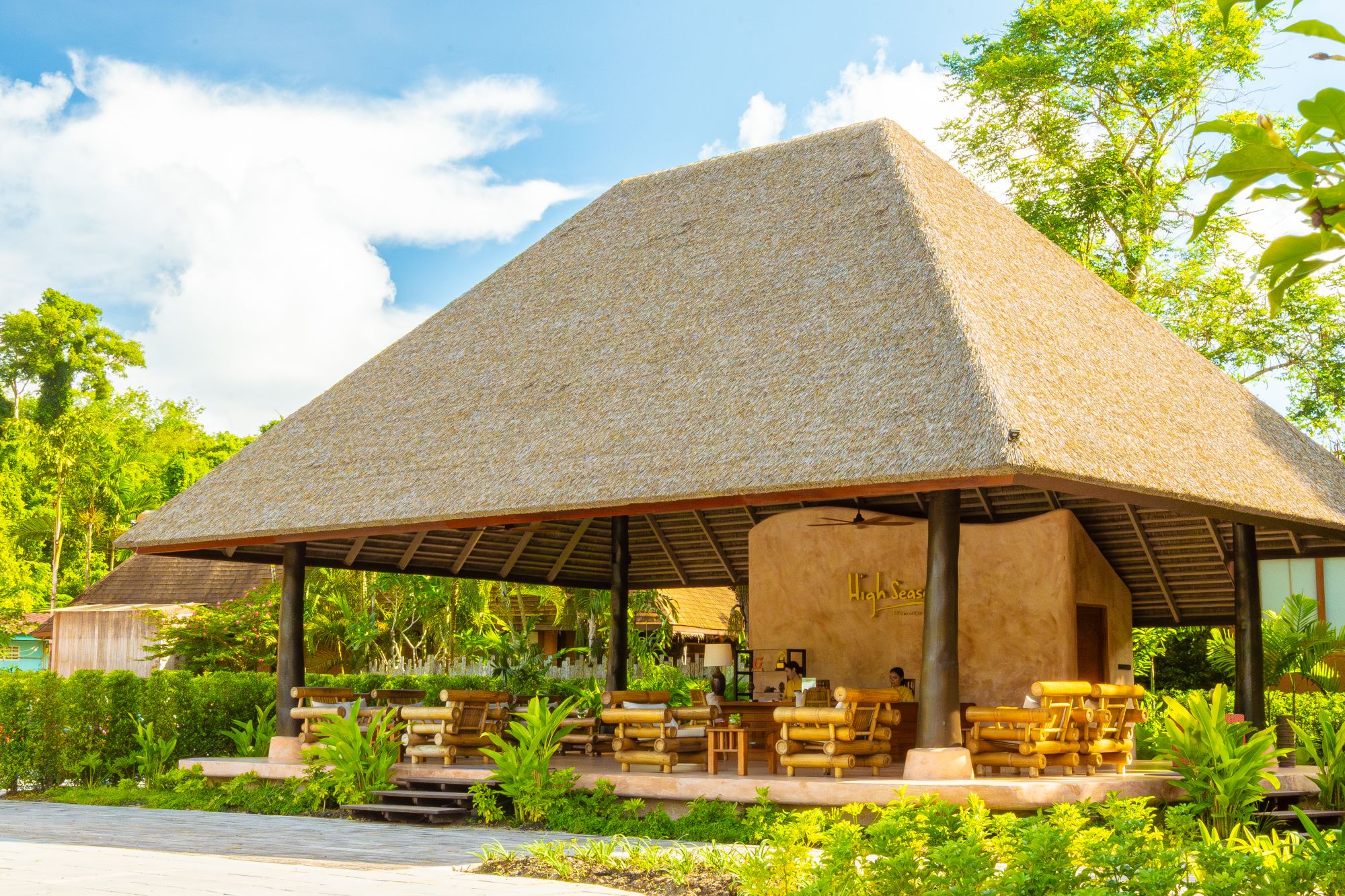 High Season Pool Villa & Spa in Ko Kood: Lobby