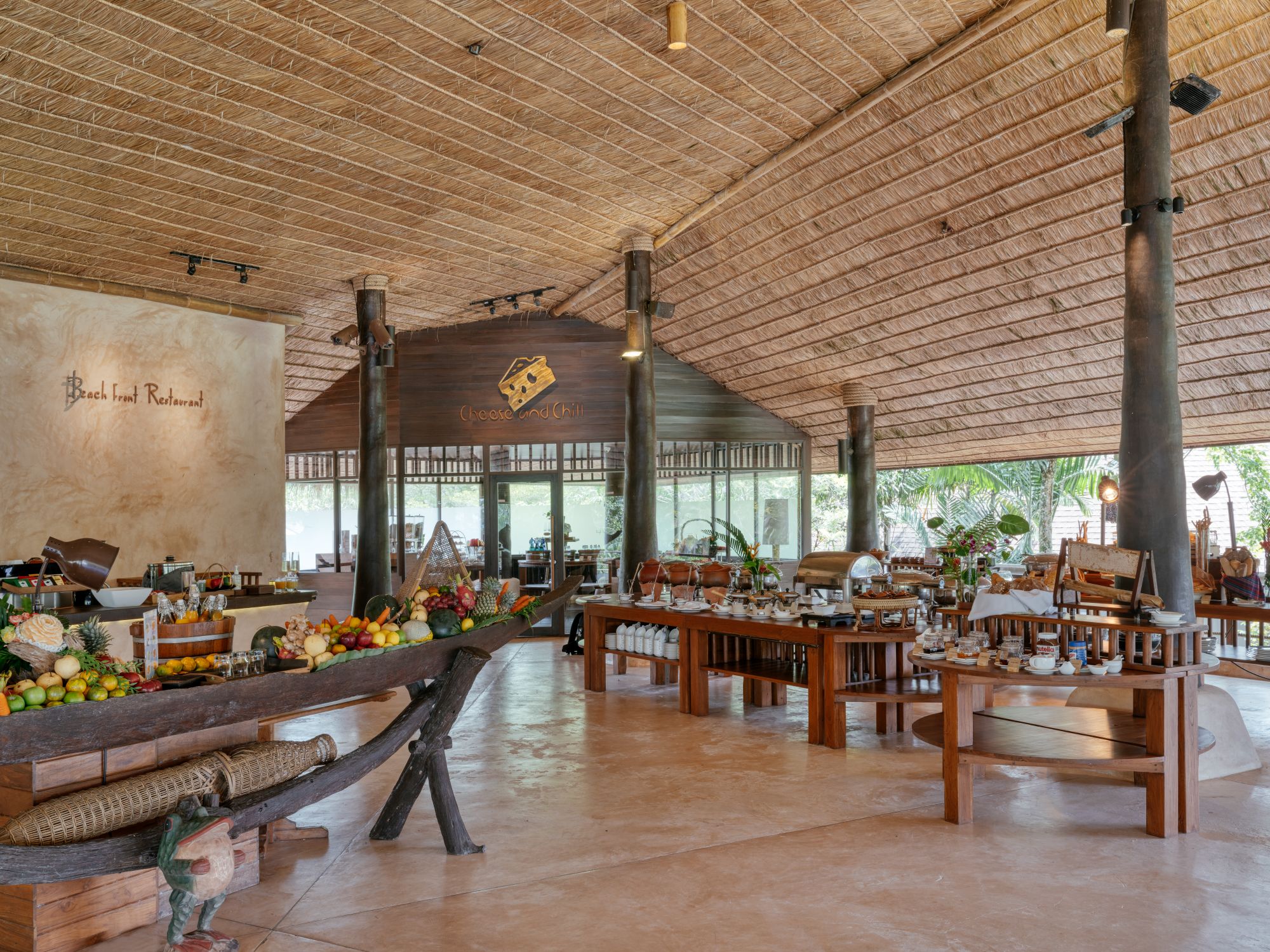 High Season Pool Villa & Spa in Ko Kood: Beachfront Restaurant