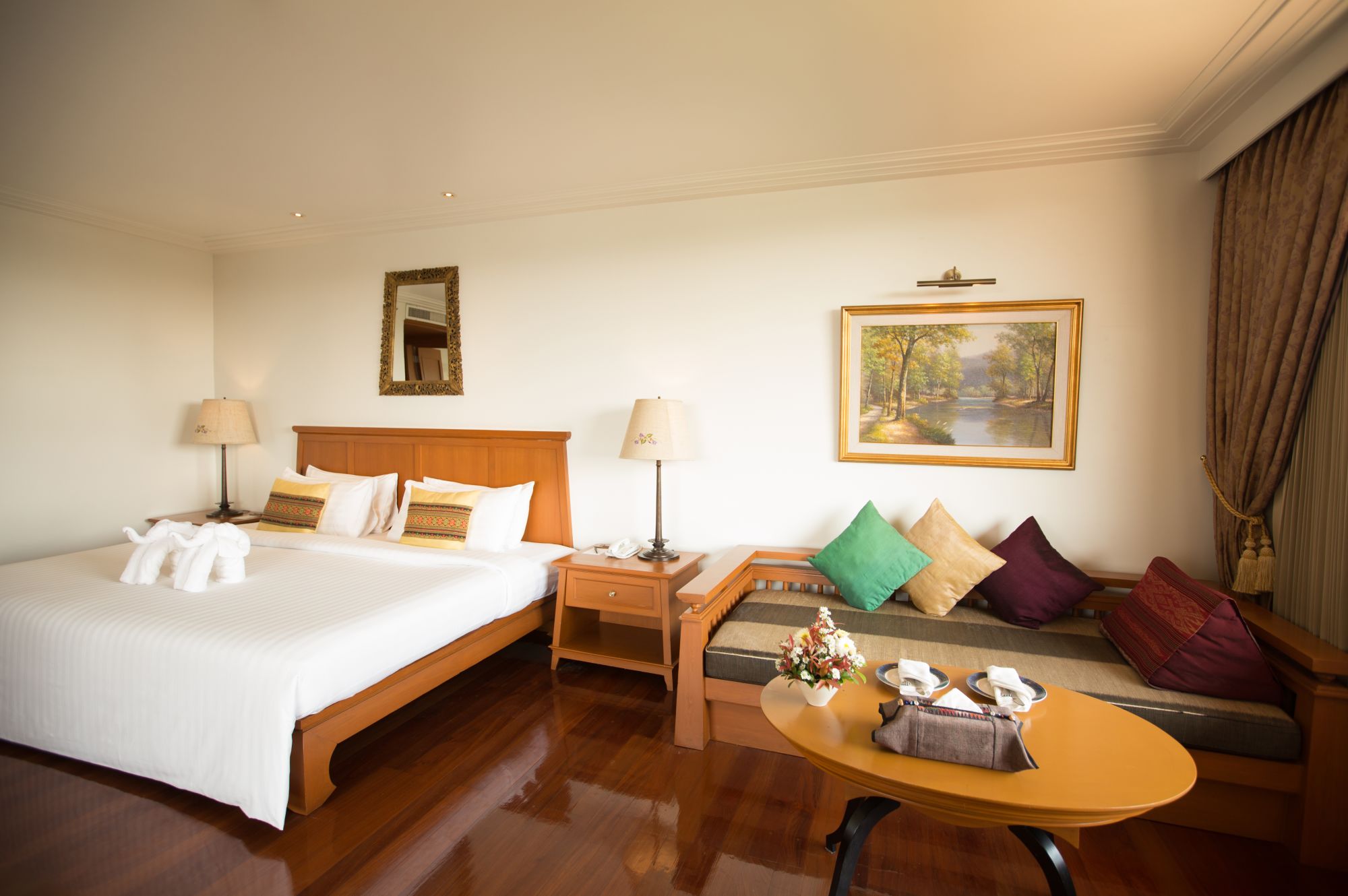Imperial River House in Chiang Rai: Balcony Riverview Suite