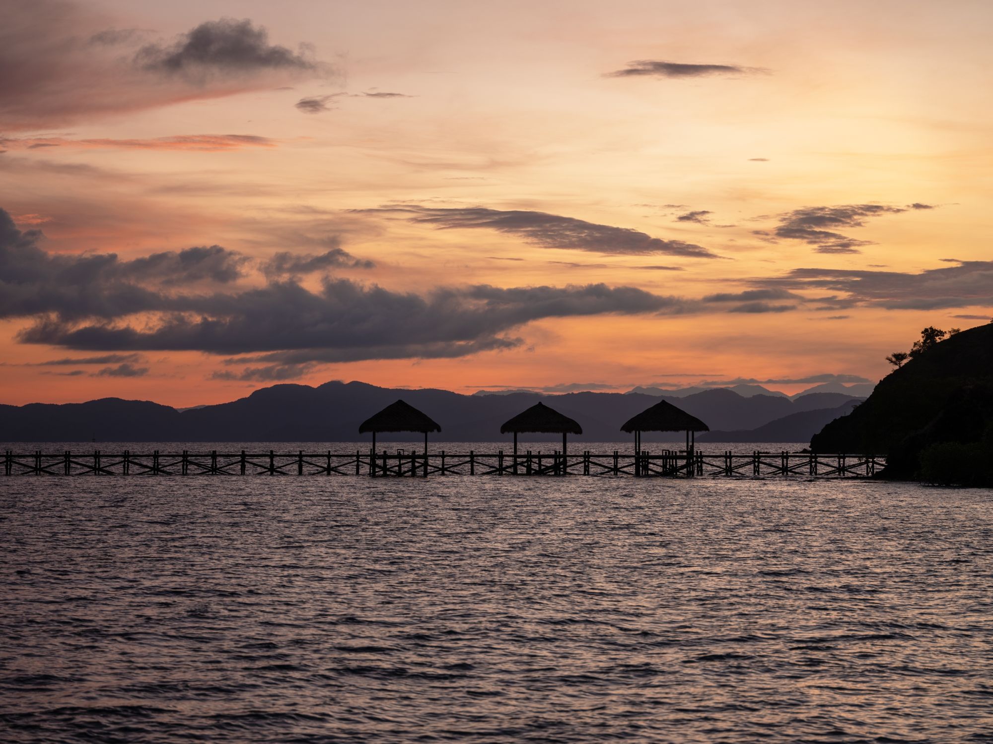 Sudamala Resort Seraya in Labuan Bajo: Sunset