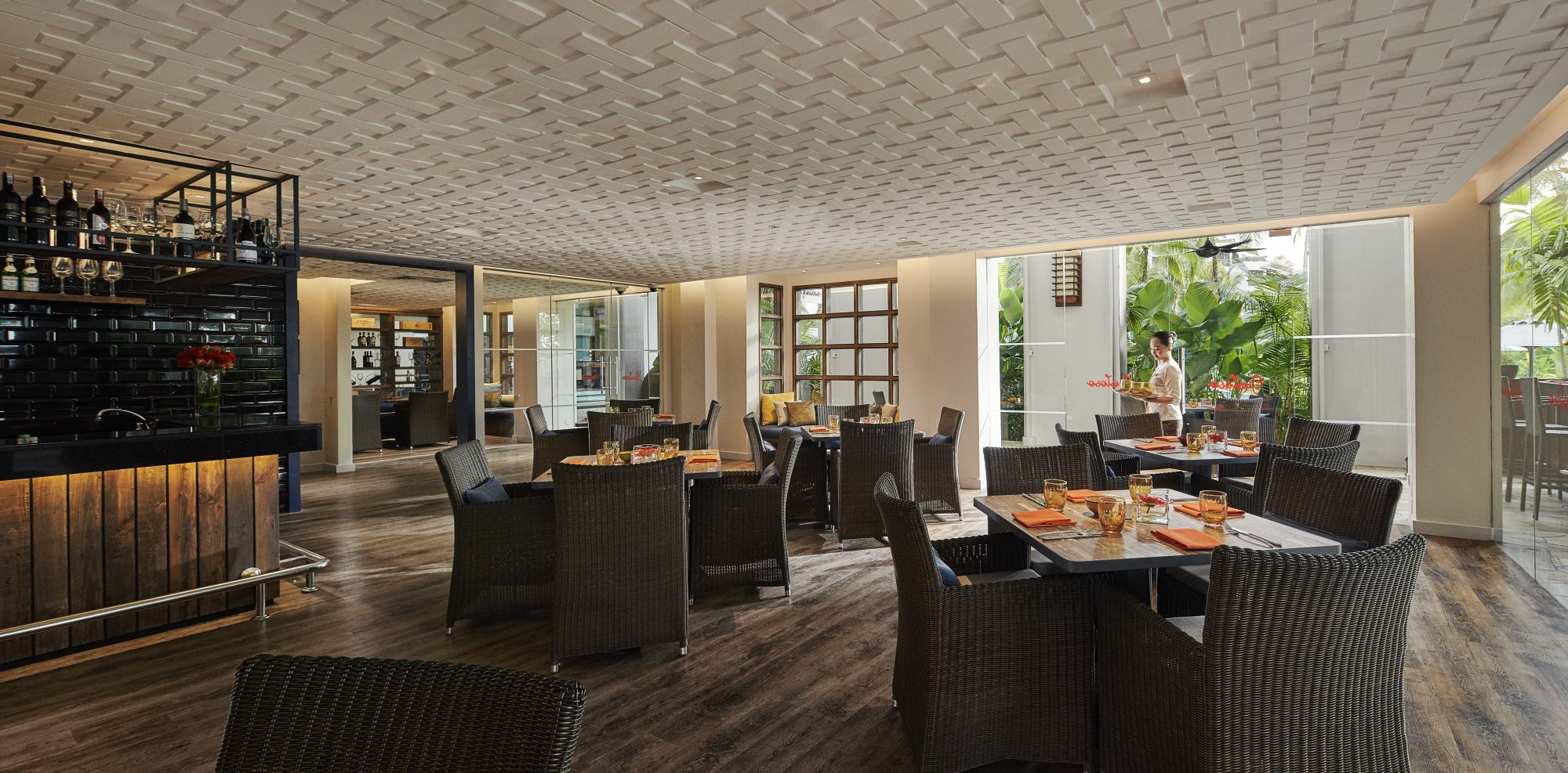 Parkroyal Penang Resort: Gustoso Indoor Dining Area