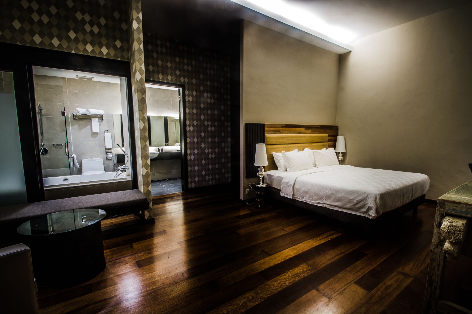 The Ranee Boutique Suites in Kuching: 2013-04-03 22.12.22