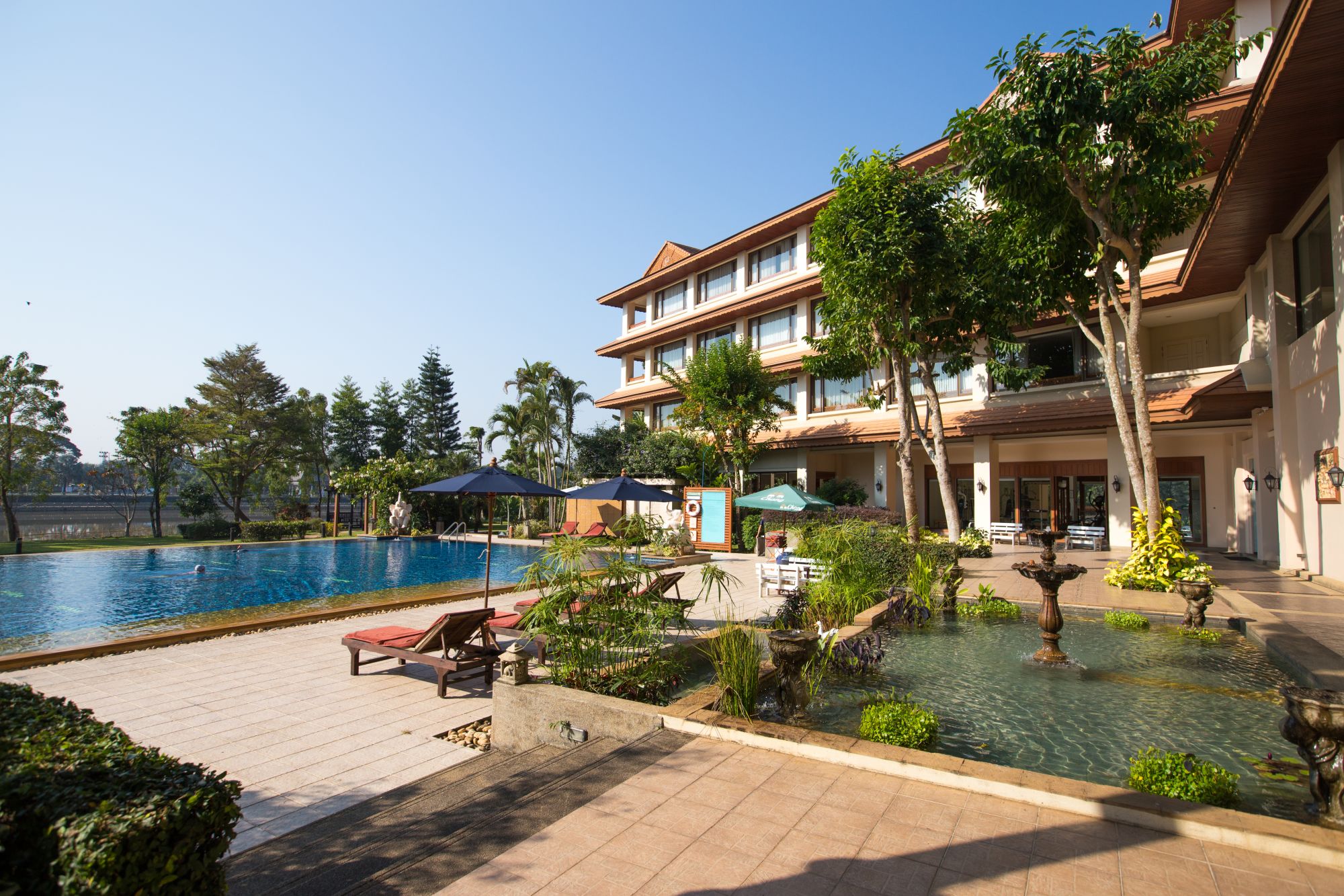 Imperial River House in Chiang Rai: Exterior
