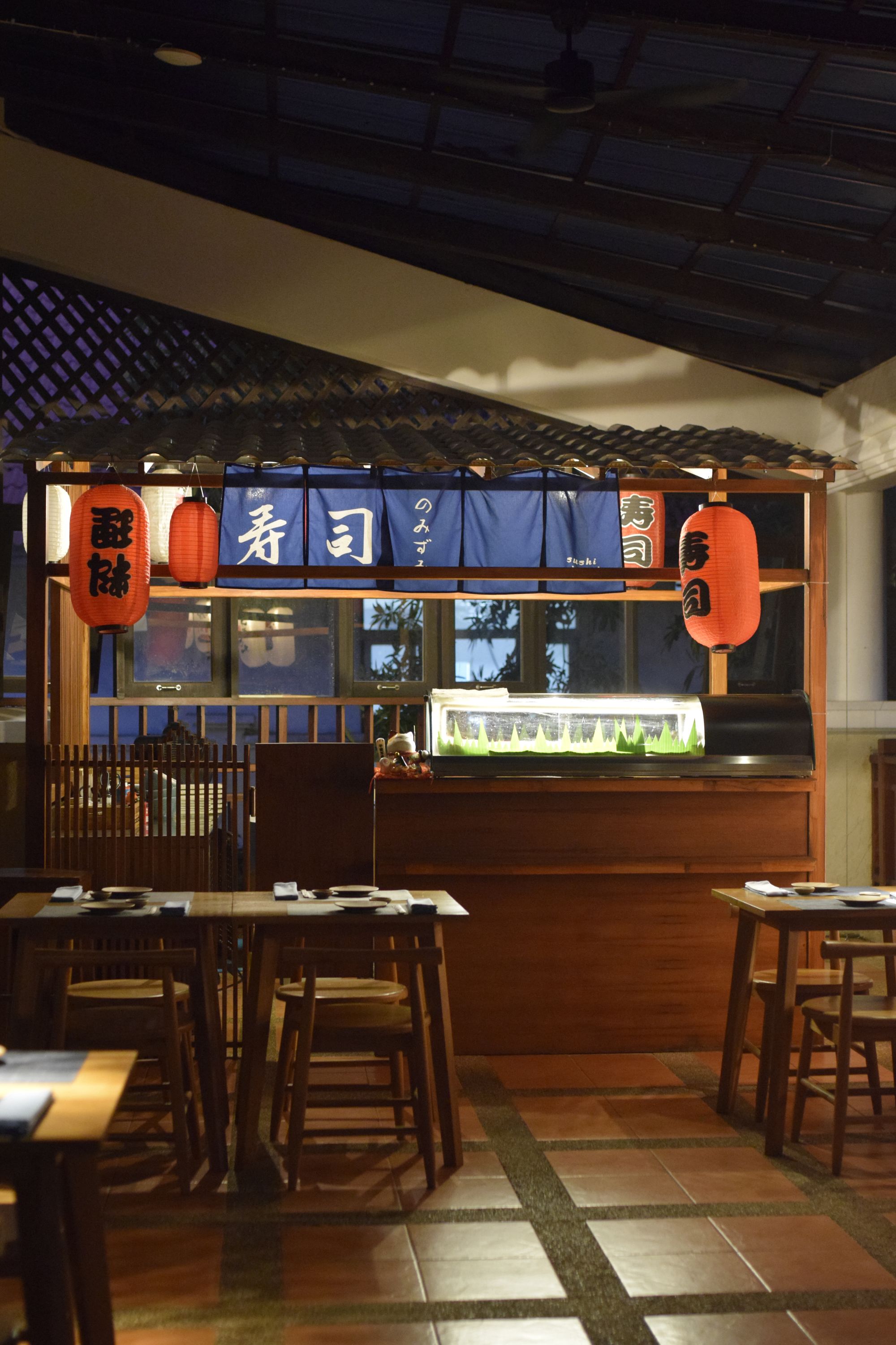 Rawi Warin Resort & Spa in Ko Lanta: Sushi Mizumi Restaurant