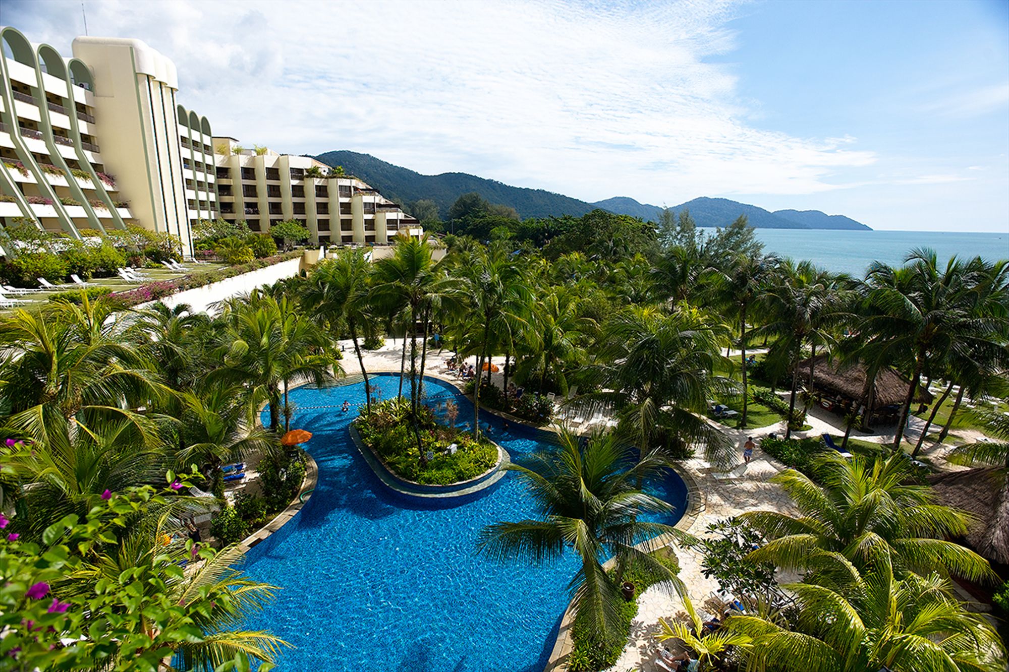Parkroyal Penang Resort: Facade