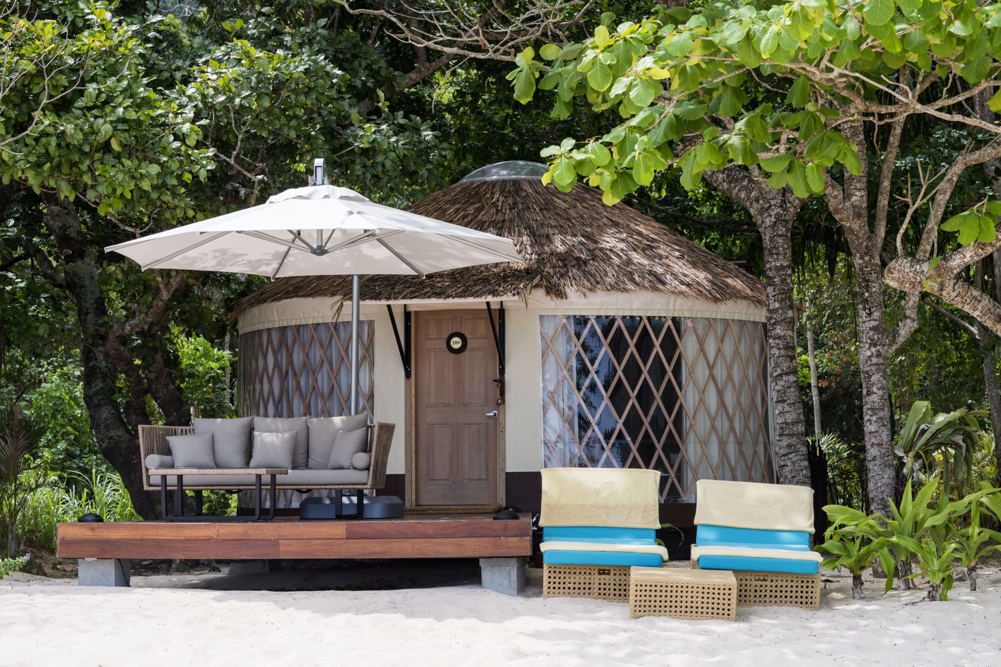 Awei Pila Resort in Mergui Archipel: Beachfront Seaview