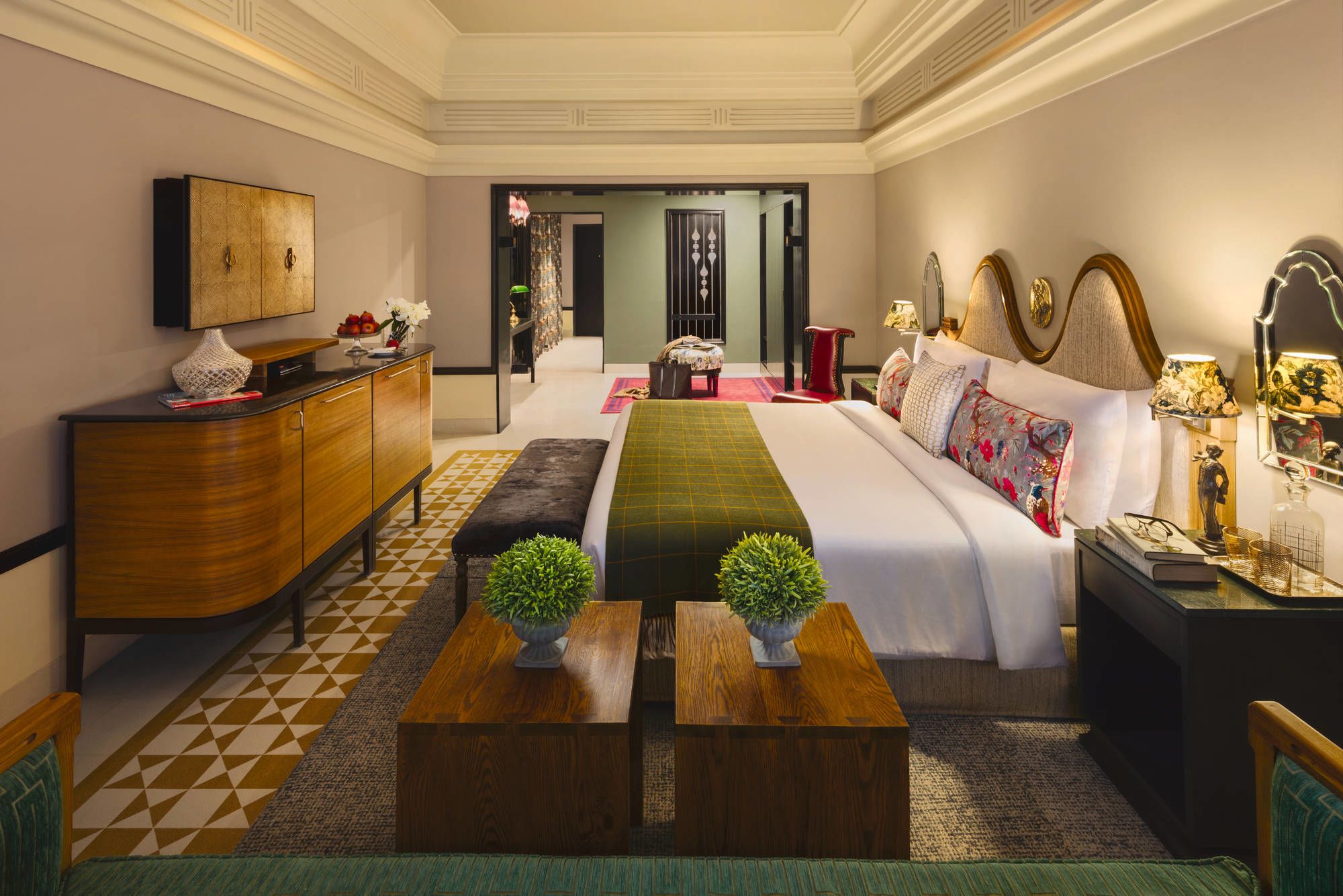 Narendra Bhawan in Bikaner: Prince Room | Bedroom