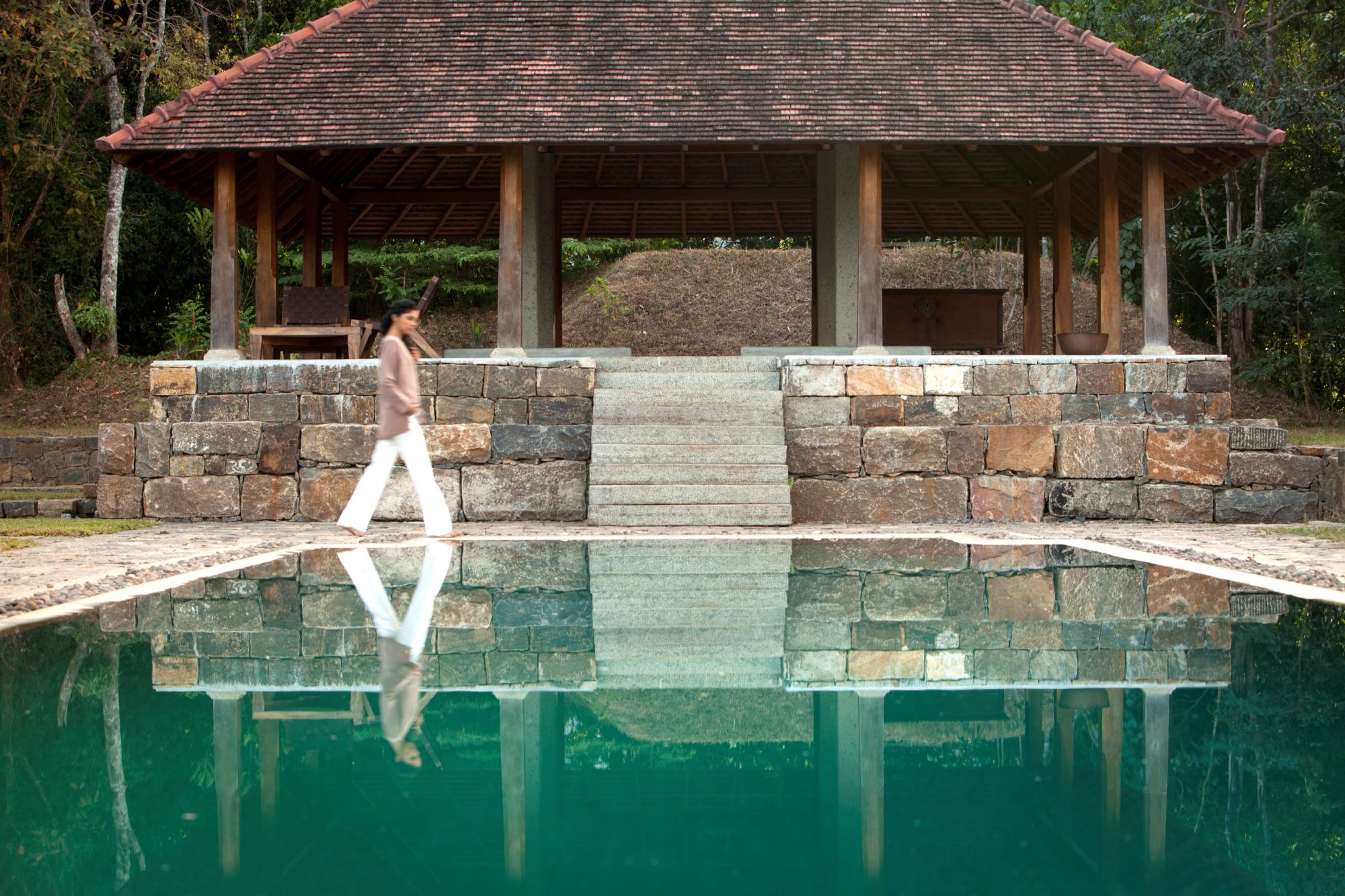 Living Heritage Koslanda à Ella/Haputale/Koslanda: Living Heritage Koslanda pool and ambalama