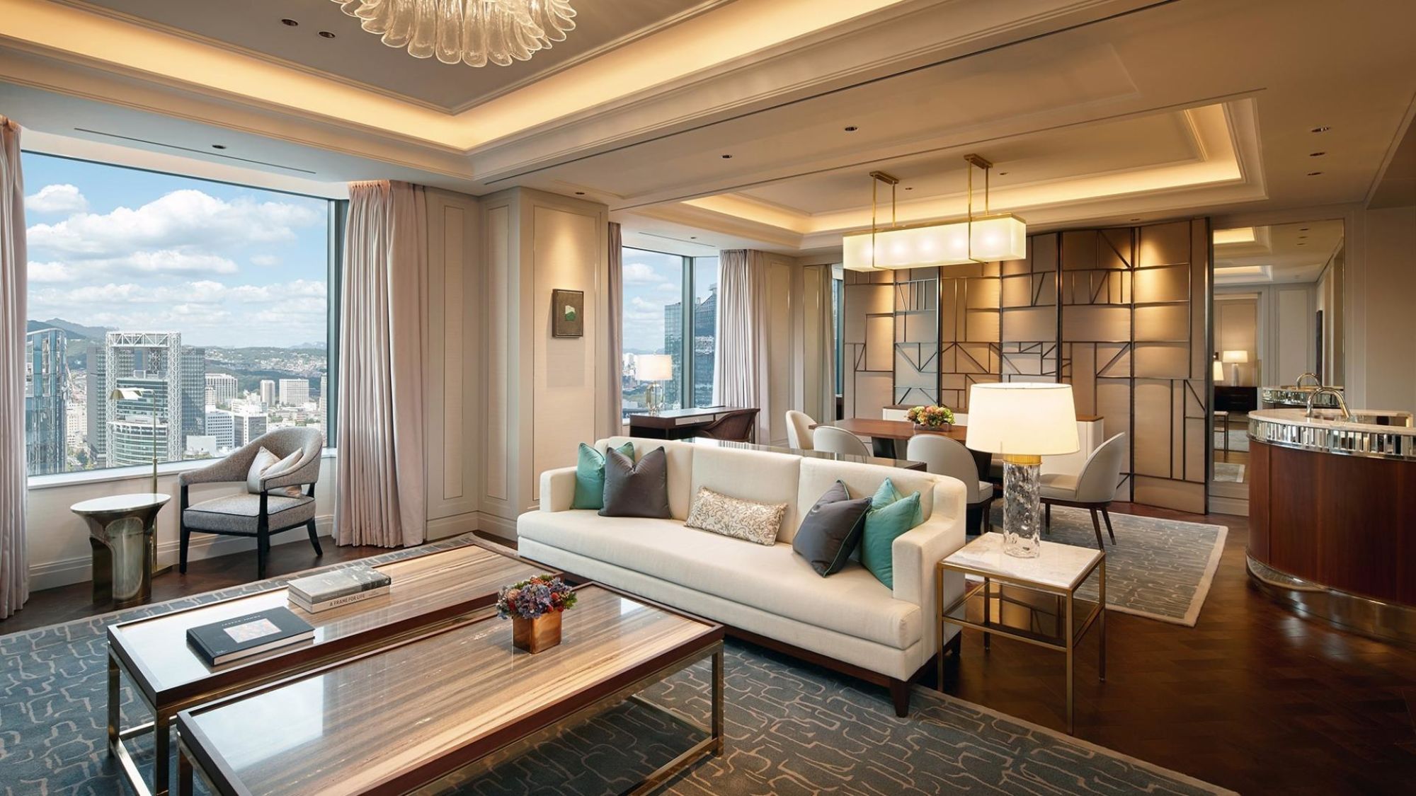 Lotte Hotel Seoul Executive Tower: Charlotte Suite