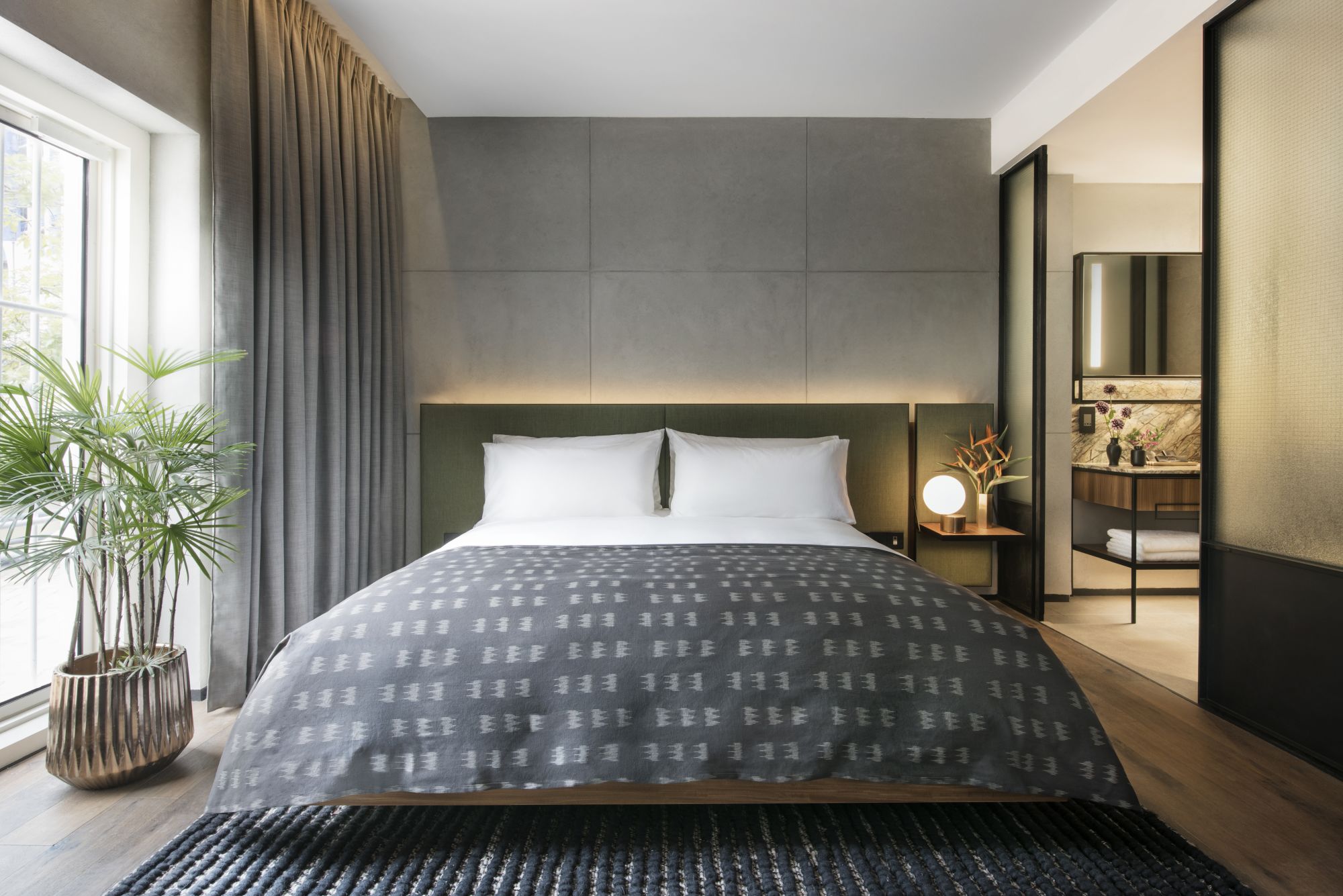 The Warehouse Hotel in Singapur: River View Room