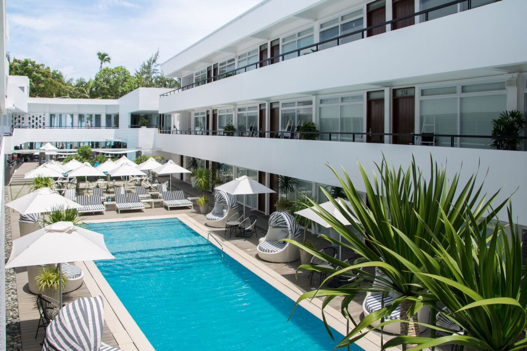 Coast Boracay: Swimming Pool