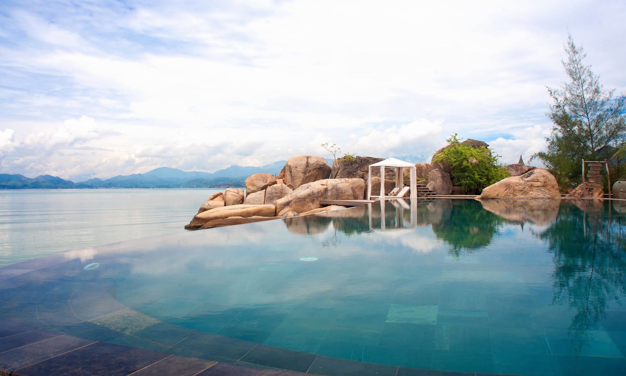 L'Alya Ninh Van Bay à Nha Trang: Main Pool