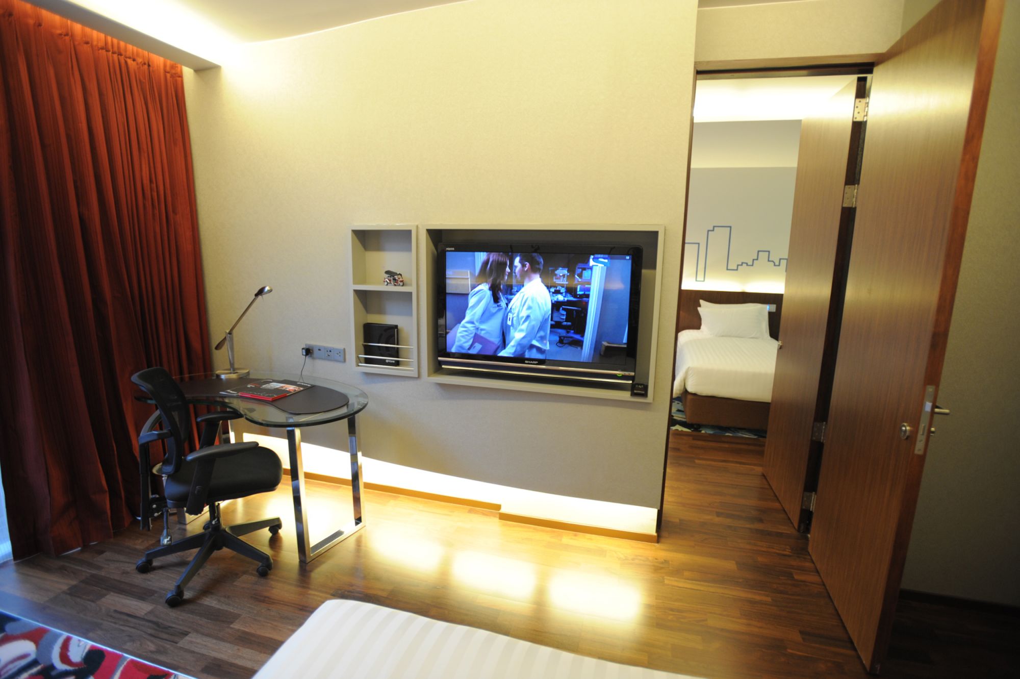 Galleria 10 Hotel in Bangkok: Deluxe Chill | connecting room
