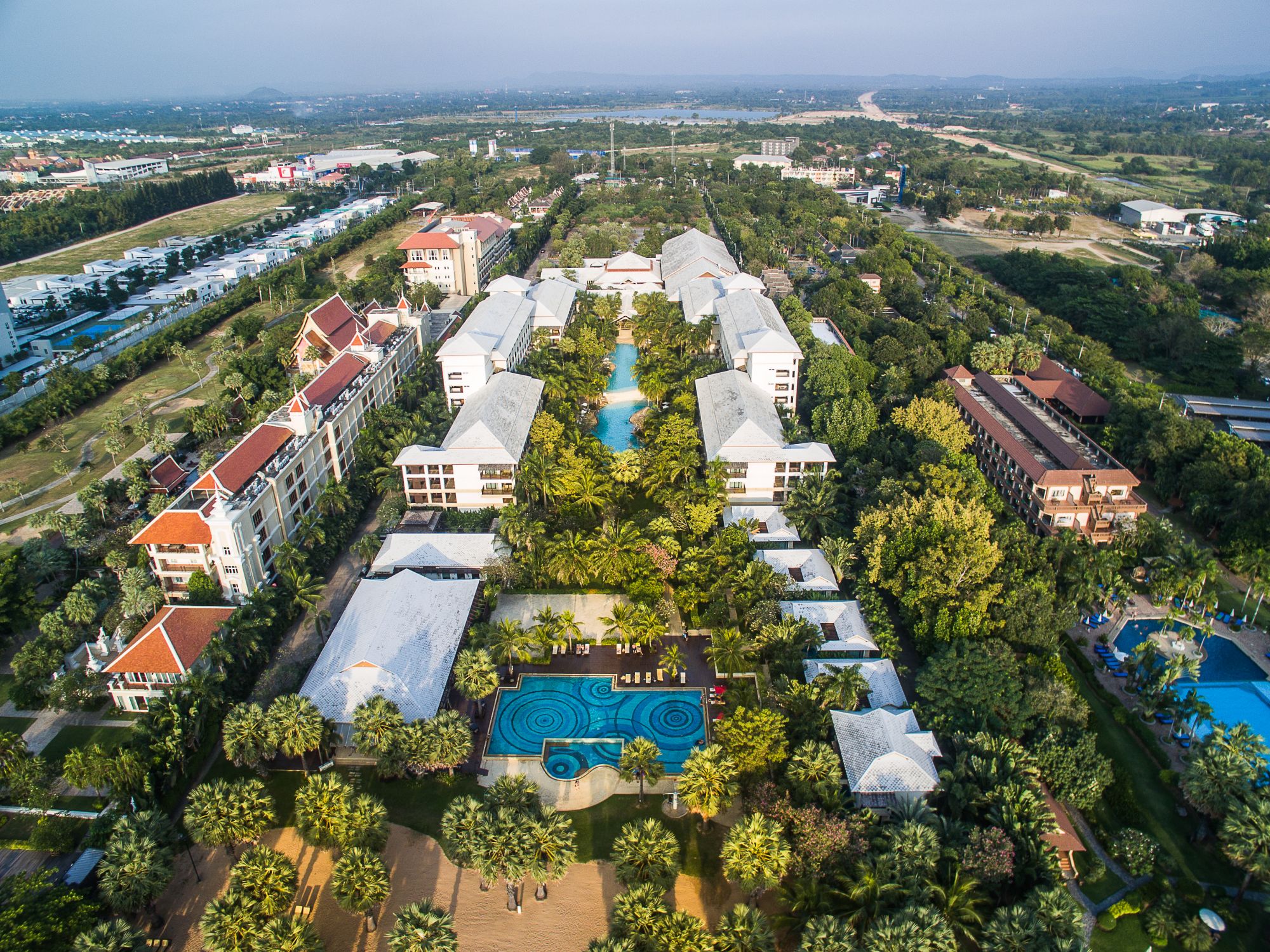 Ravindra Beach Resort & Spa in Pattaya: Arial View