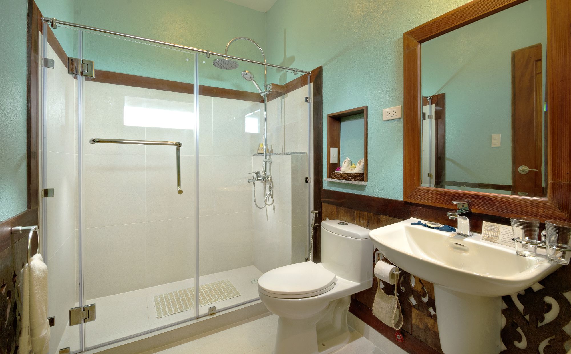 Amarela Resort à Bohol: Deluxe Queen (d) | Bathroom