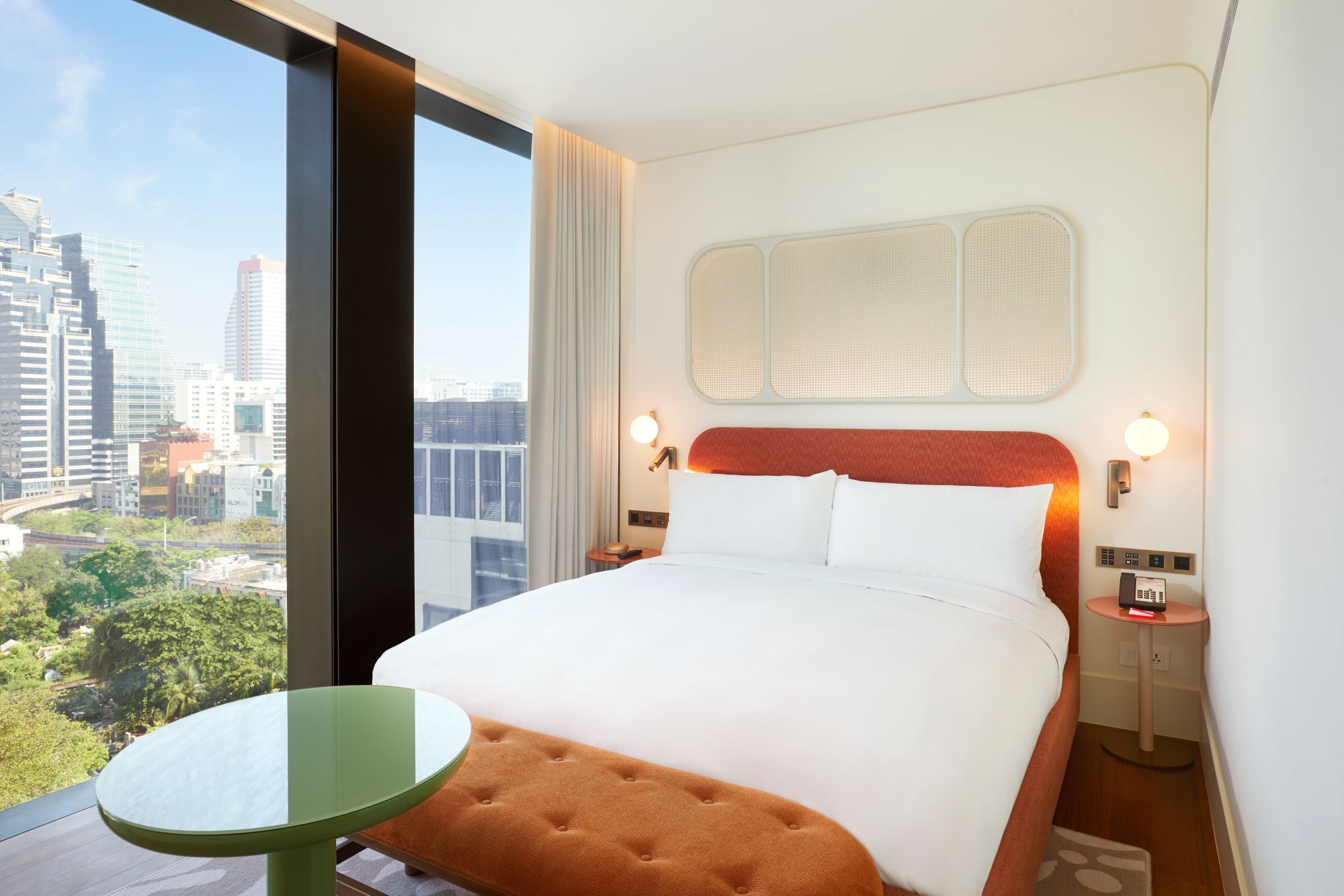 The Standard, Bangkok Mahanakhon: Standard Prince
