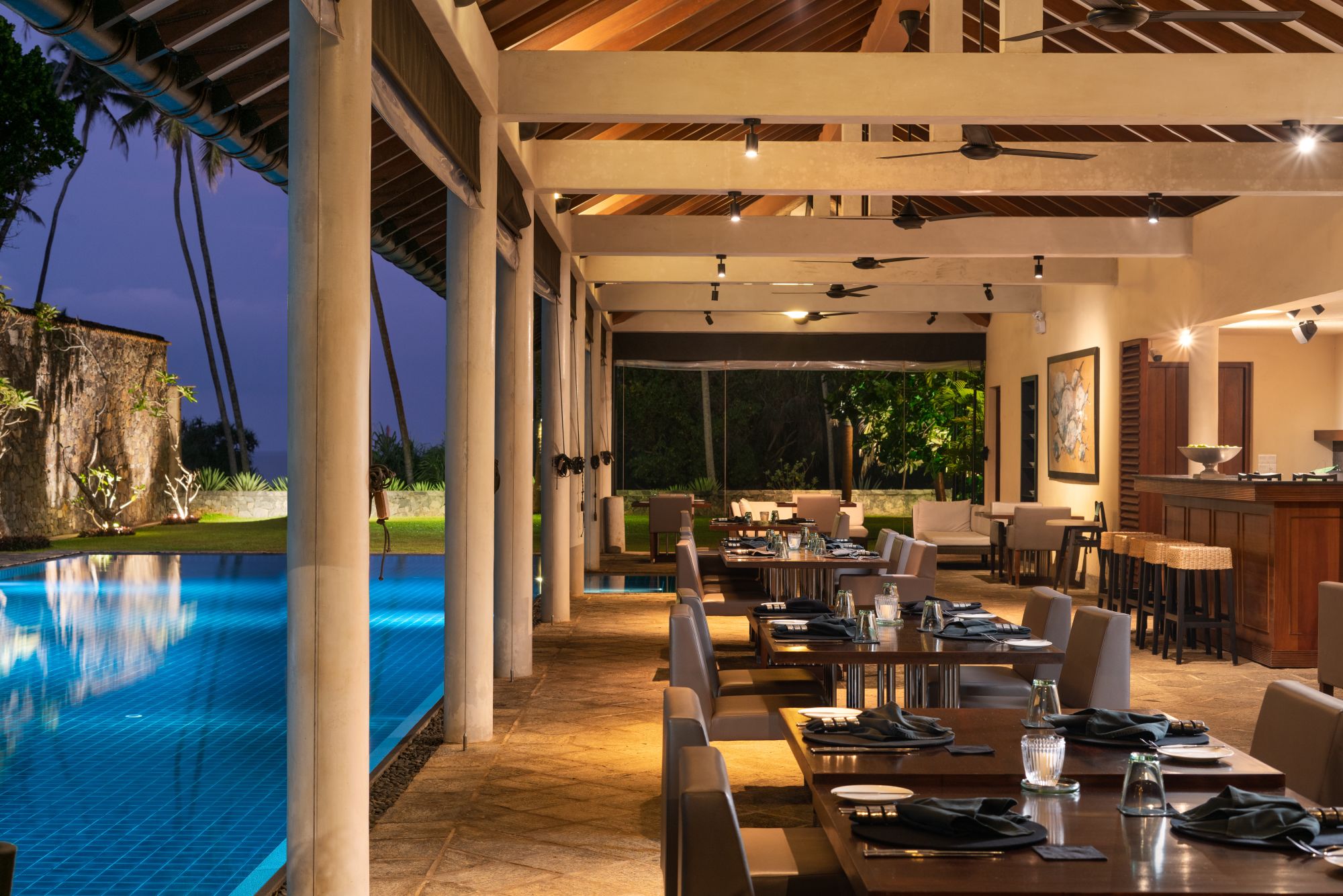 Taru Villas - The Long House in Bentota: restaurant