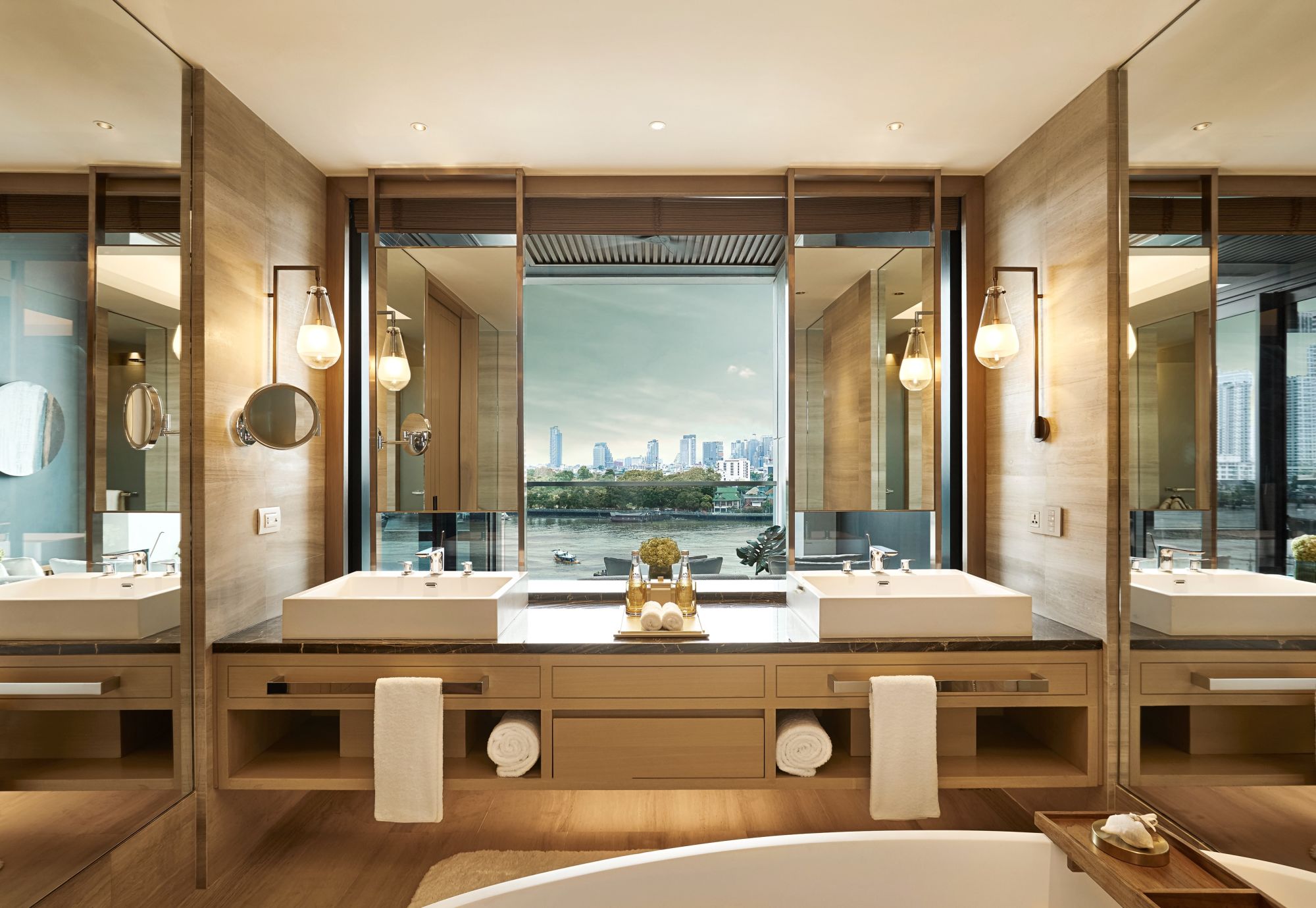 Capella Bangkok: Riverfront Premier | Bathroom