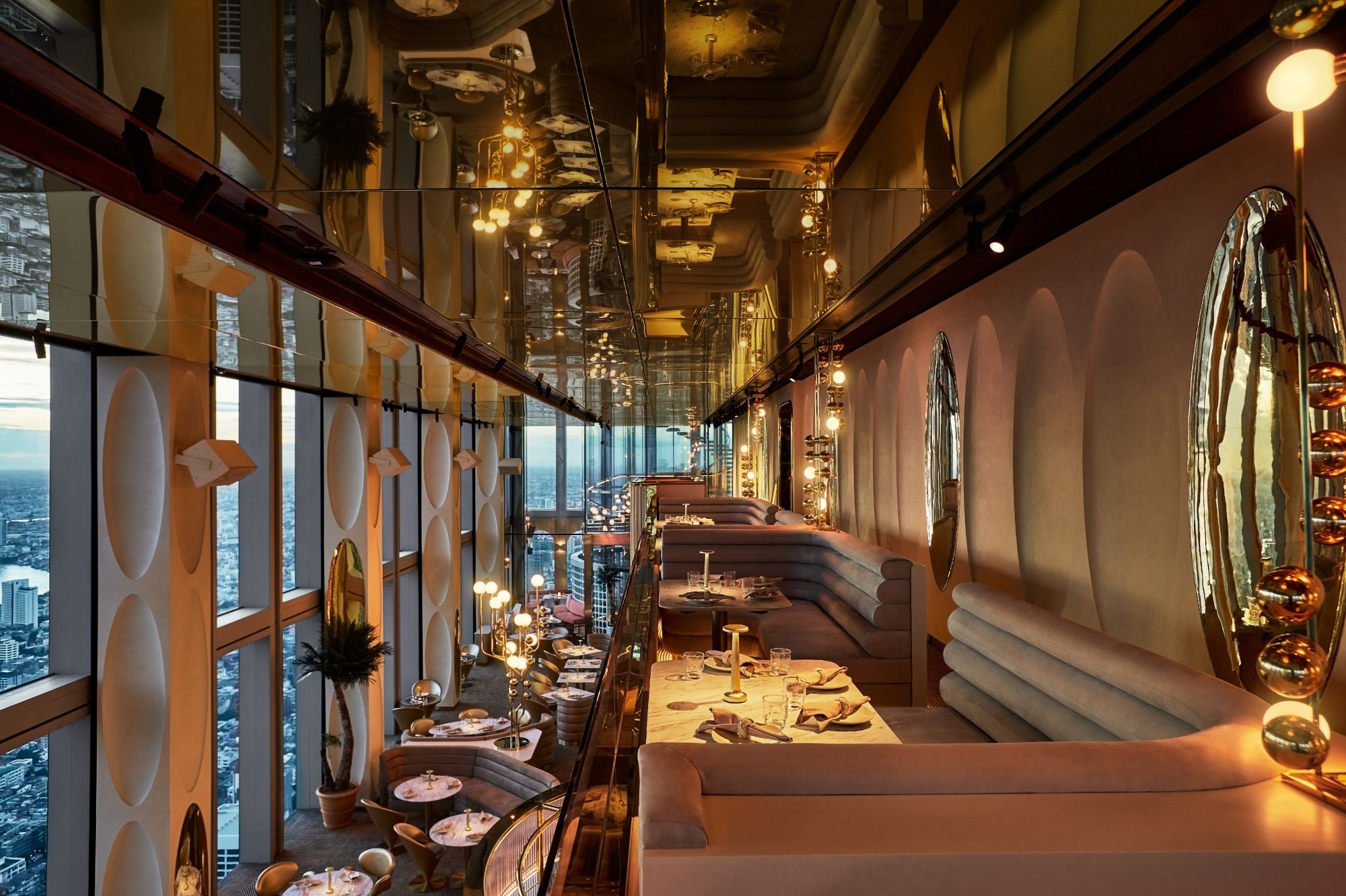 The Standard, Bangkok Mahanakhon: Ojo Bangkok Restaurant