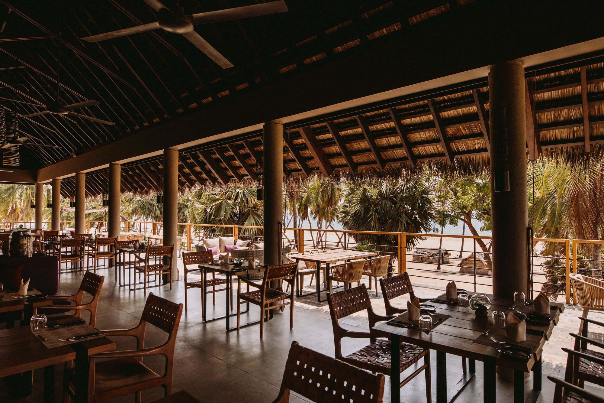 Karpaha Sands in Passekudah: Restaurant