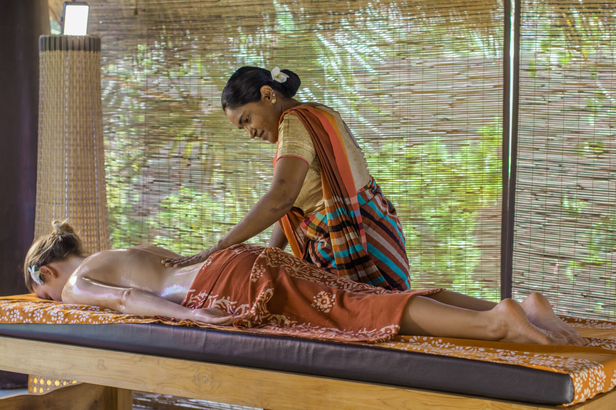 Karpaha Sands in Passekudah: Massage