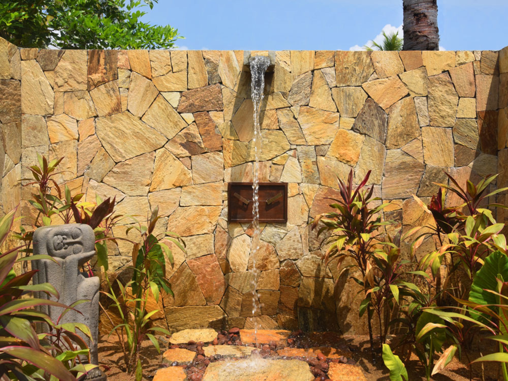 Karpaha Sands in Passekudah: Palam Beachfront Suite | Kolaya Garden Suite | Seed Family Suite | Outdoor Shower