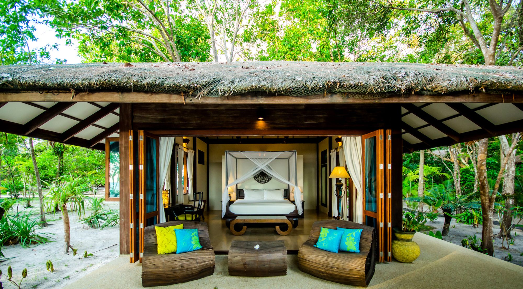 Koh Jum Beach Villas à Ko Jum: 2-Bedroom Beachfront | Baan Viva | Bedroom