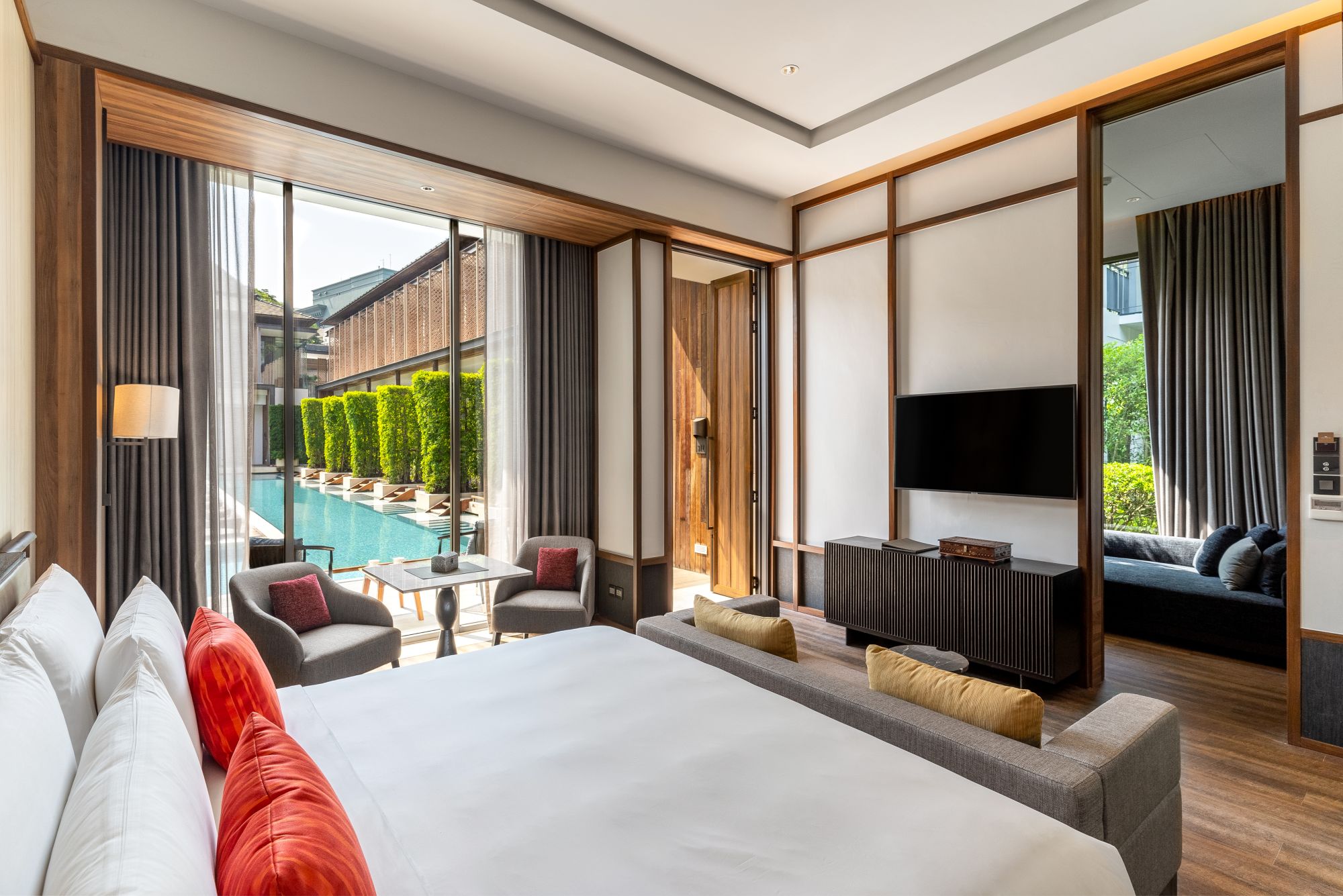 Villa Deva Resort & Hotel in Bangkok: Executive Suite Pool Access