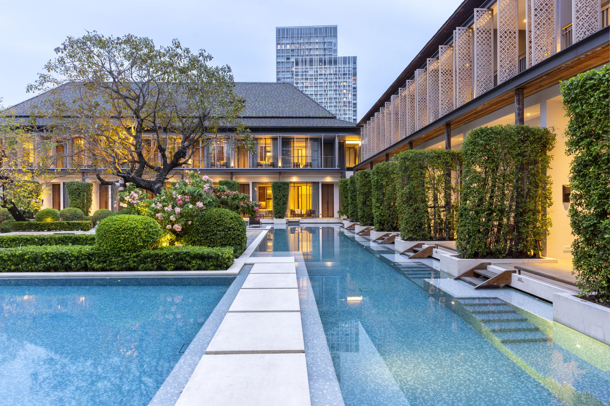 Villa Deva Resort & Hotel in Bangkok: Pool