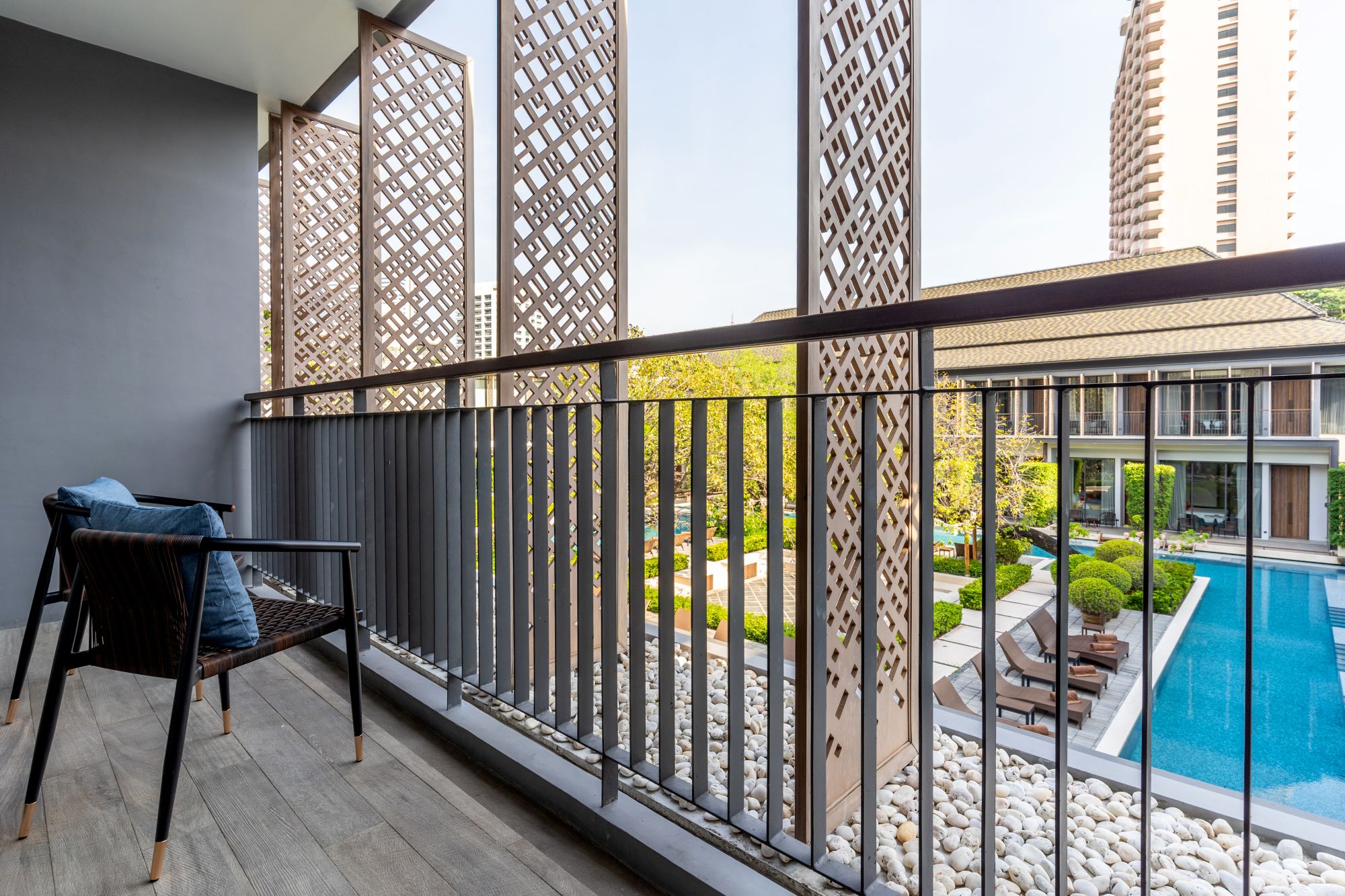 Villa Deva Resort & Hotel in Bangkok: Executive Suite Pool View