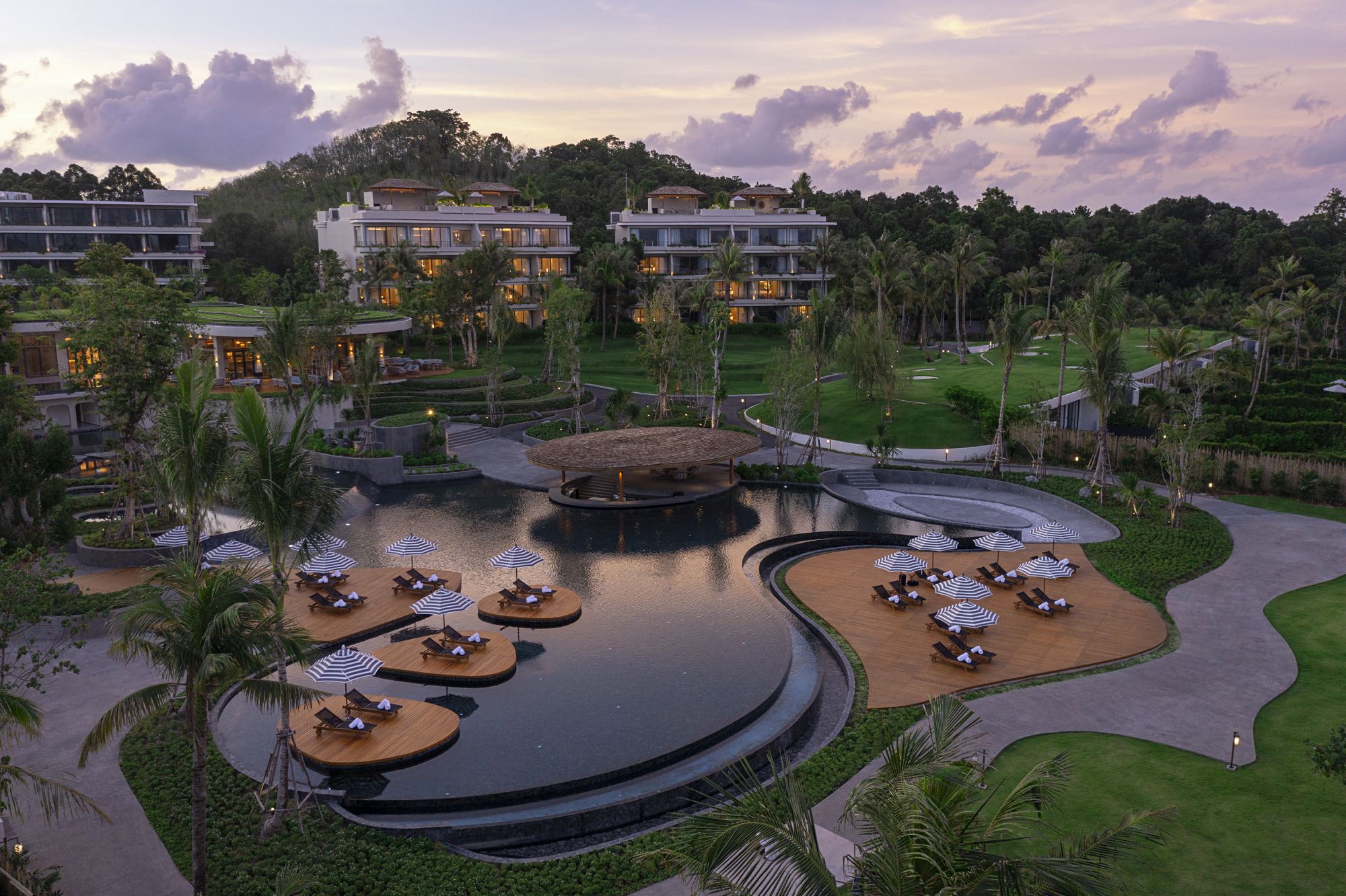 Anantara Koh Yao Yai Resort & Villas in Ko Yao: Swimming Pool | Twilight