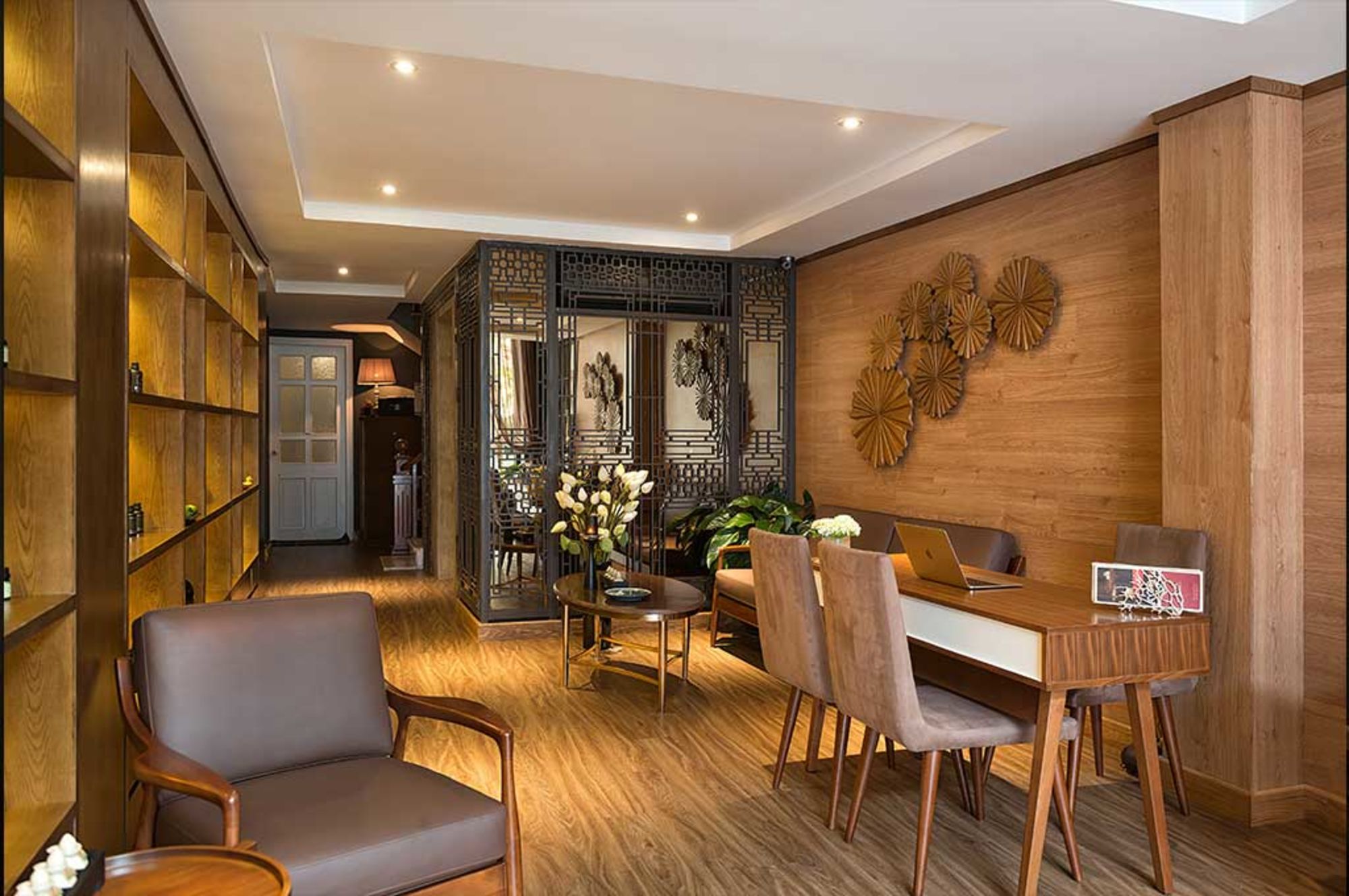 Bespoke Trendy Hotel Hanoi: Spa Lobby