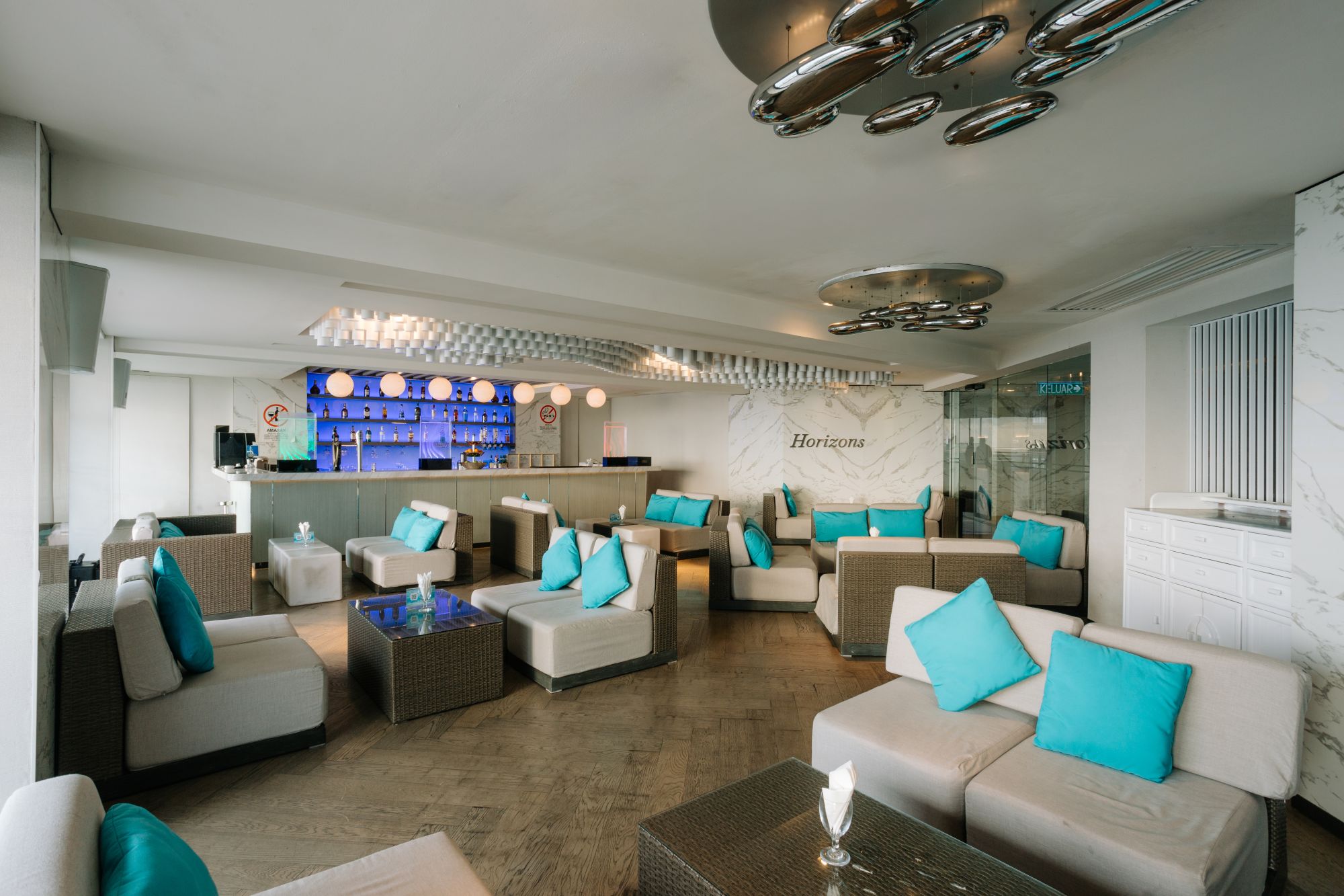 The Pacific Sutera Hotel à Kota Kinabalu: Horizons Sky Bar & Cigar Lounge