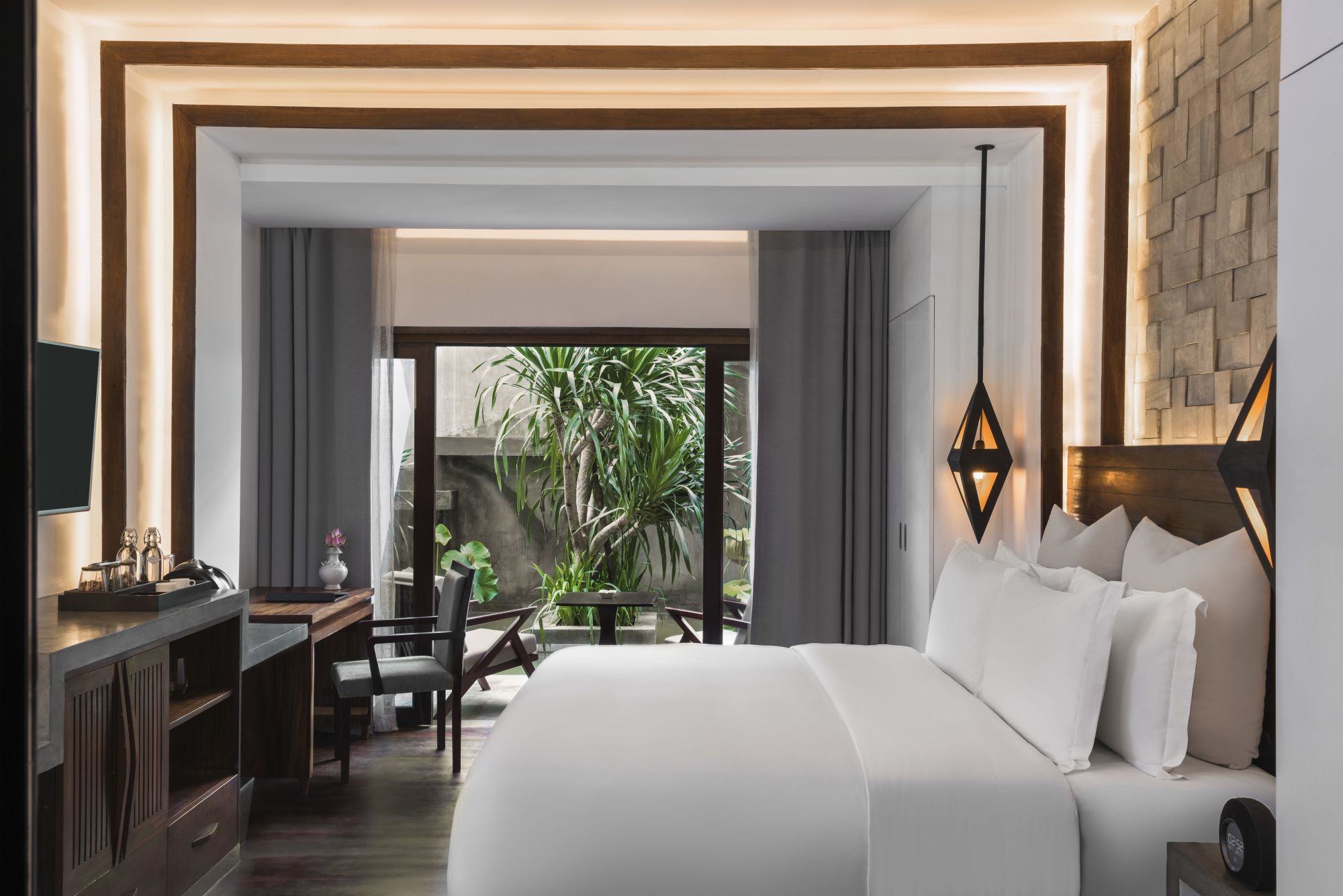 Jaya House River Park in Siem Reap: deluxe king 4