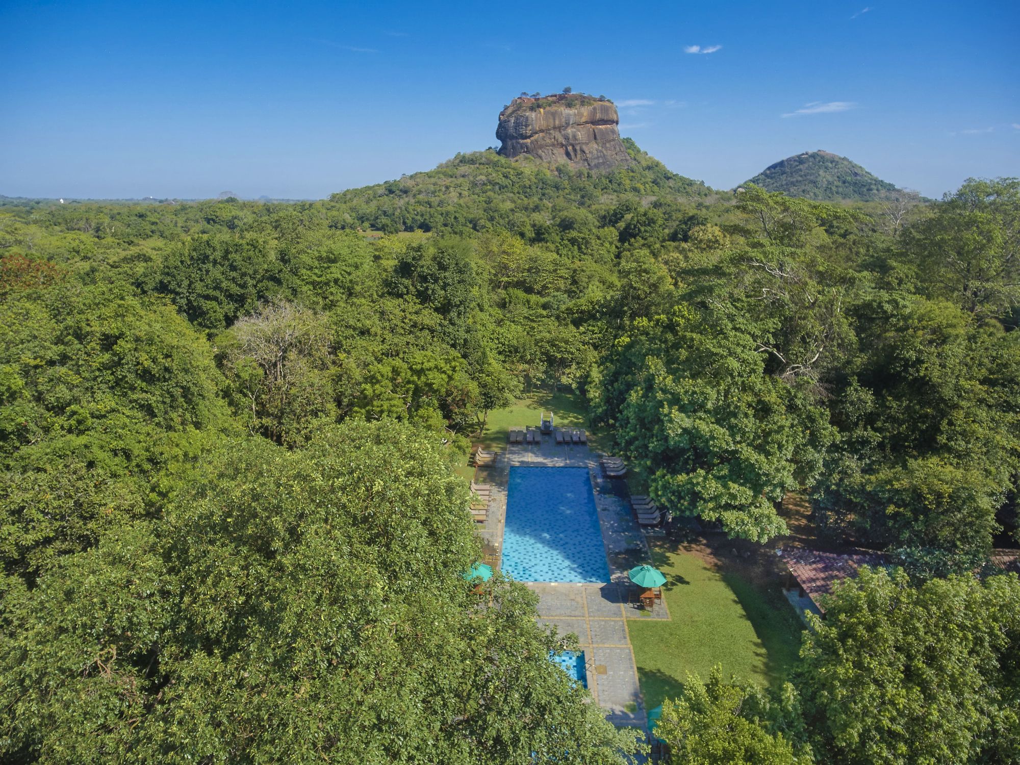Hotel Sigiriya: aerial view