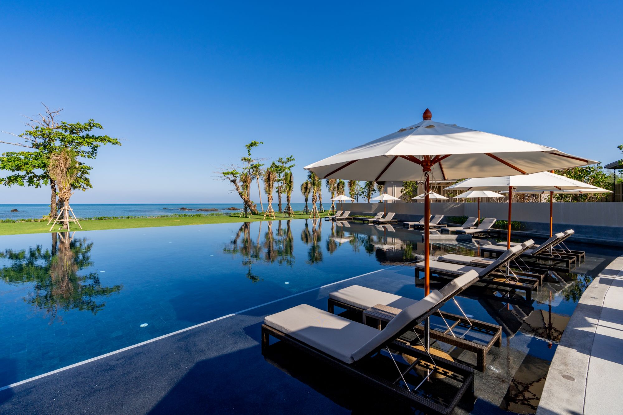 The Little Shore Khao Lak by Katathani: Main Pool